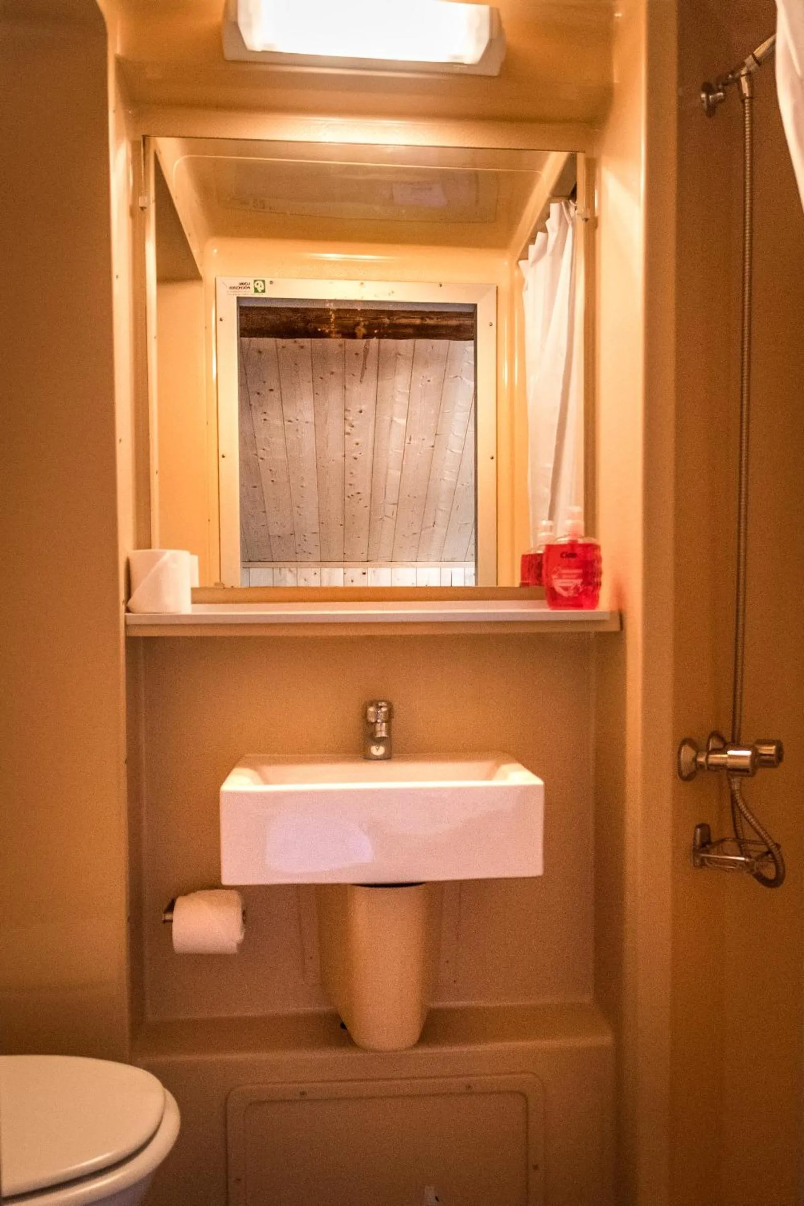 Bathroom in Nant Morzine