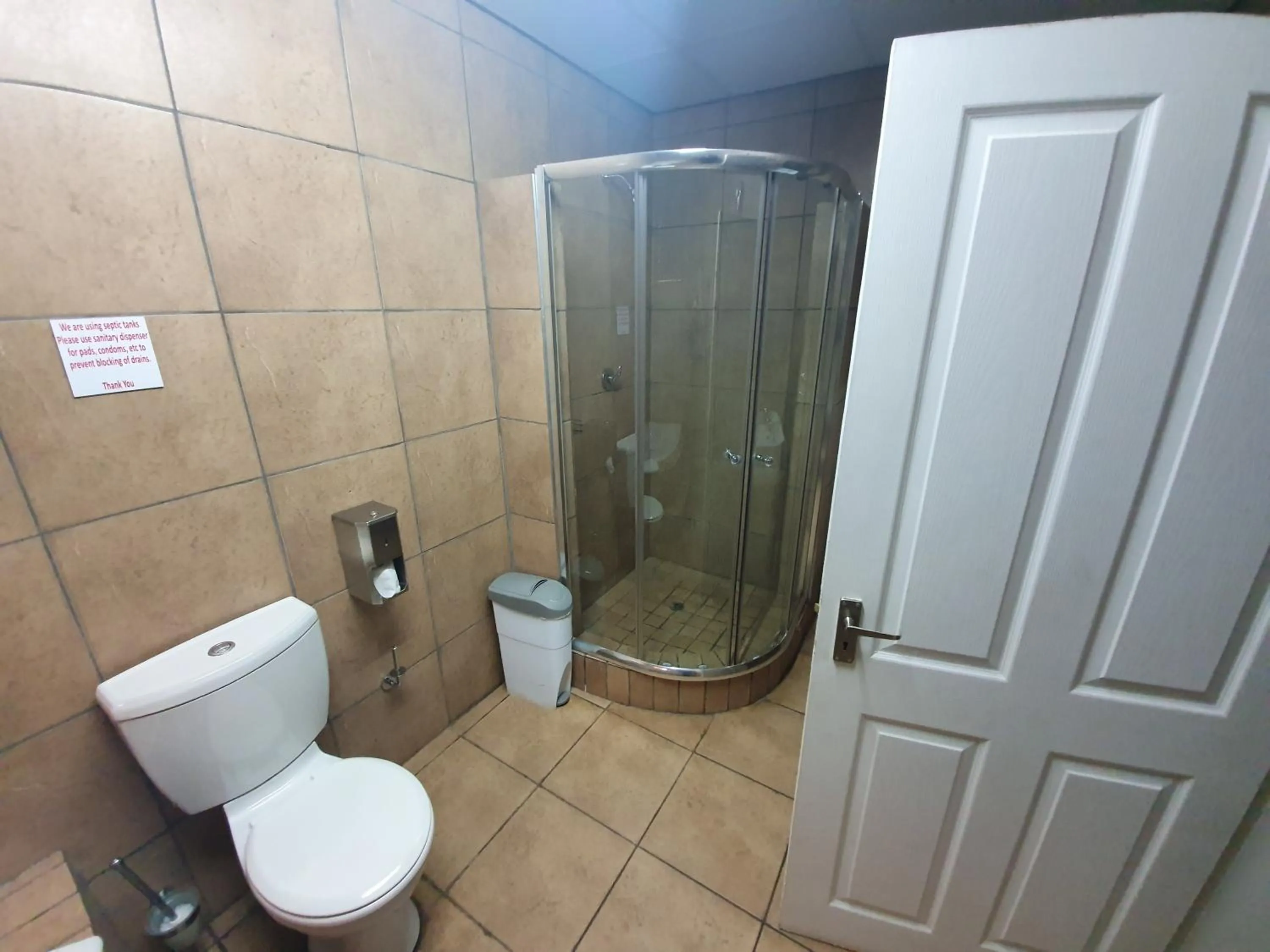 Bathroom in Leach Lodge