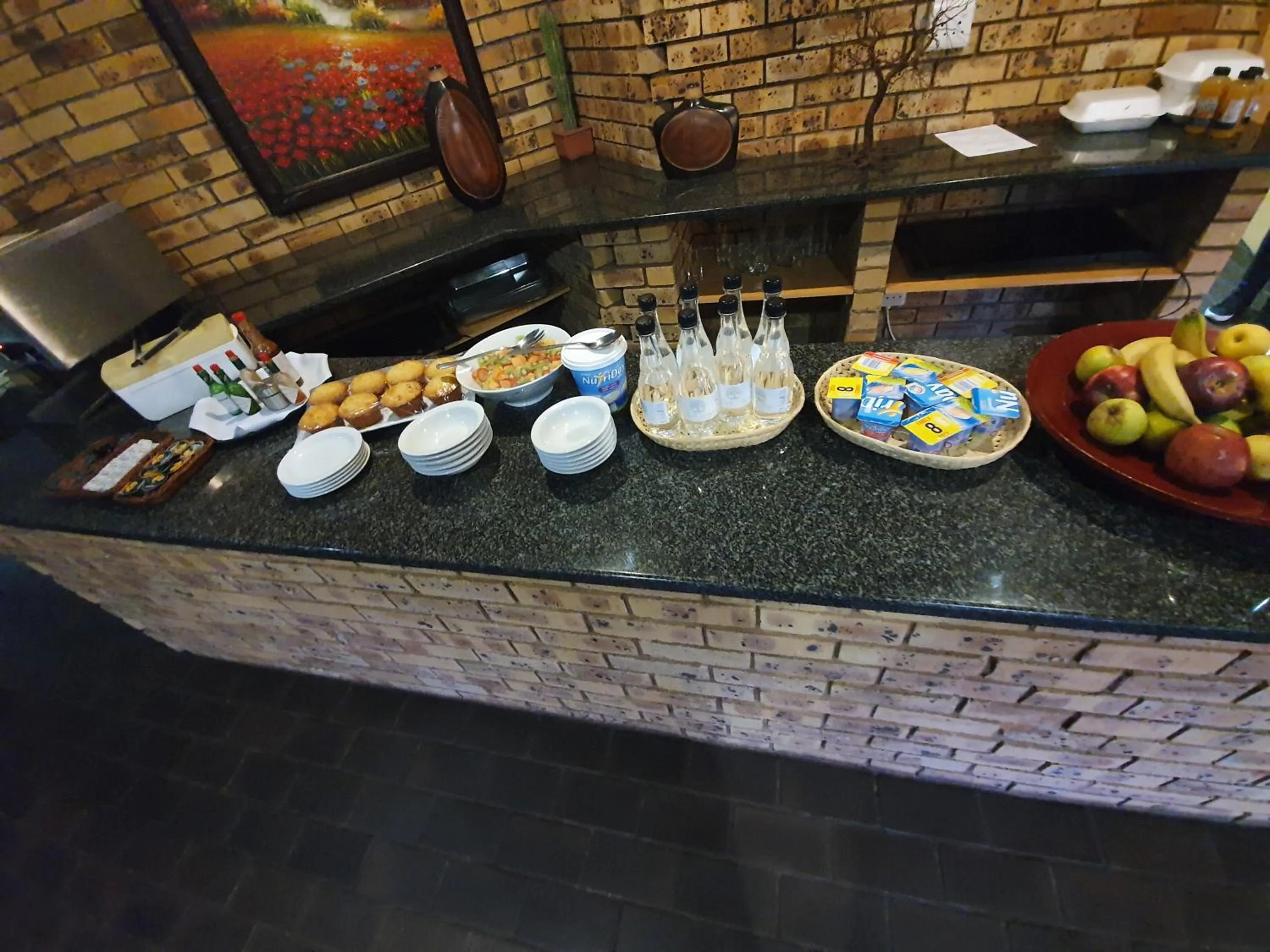 Breakfast in Leach Lodge