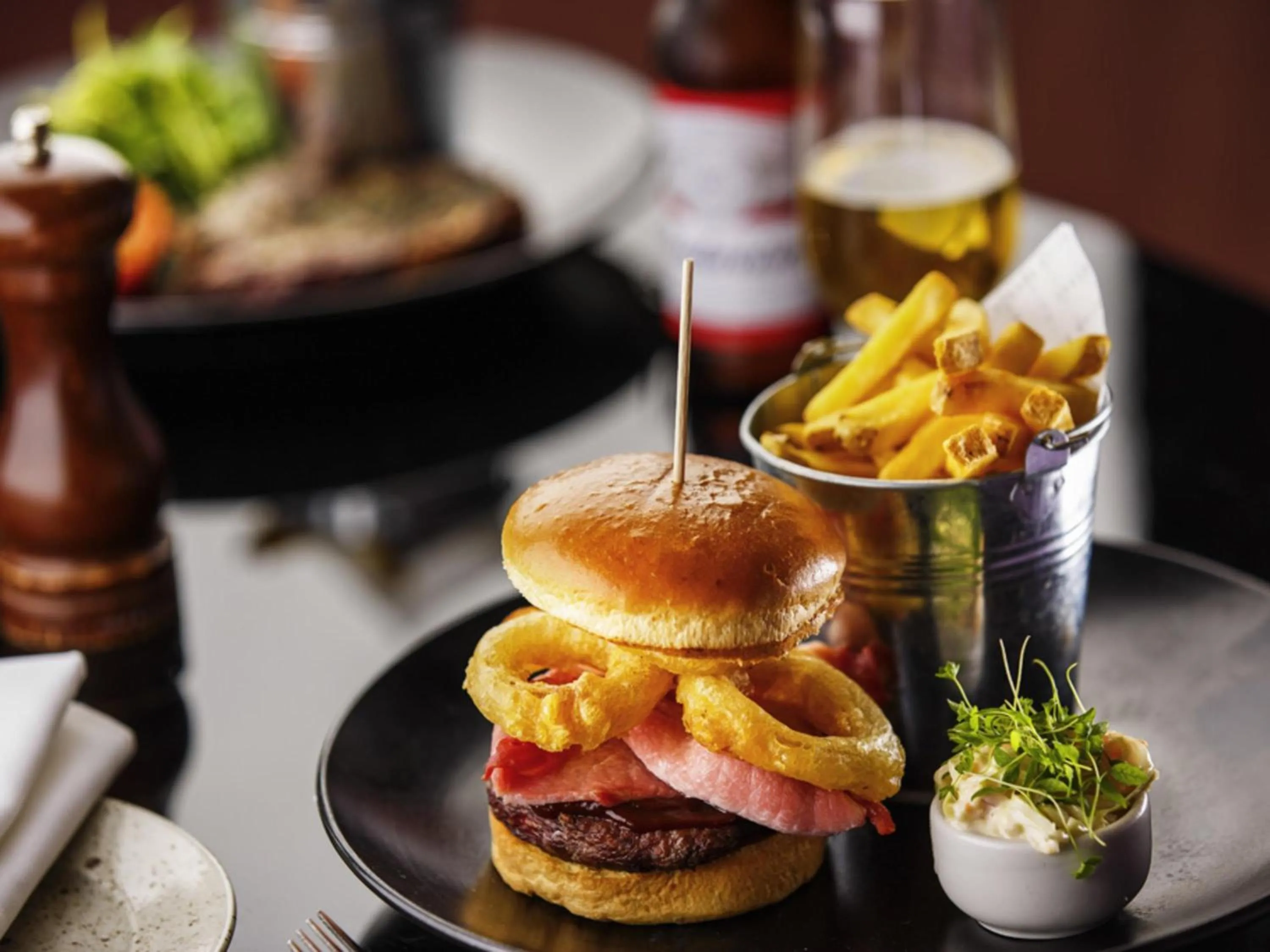 Restaurant/places to eat in Mercure York Fairfield Manor Hotel