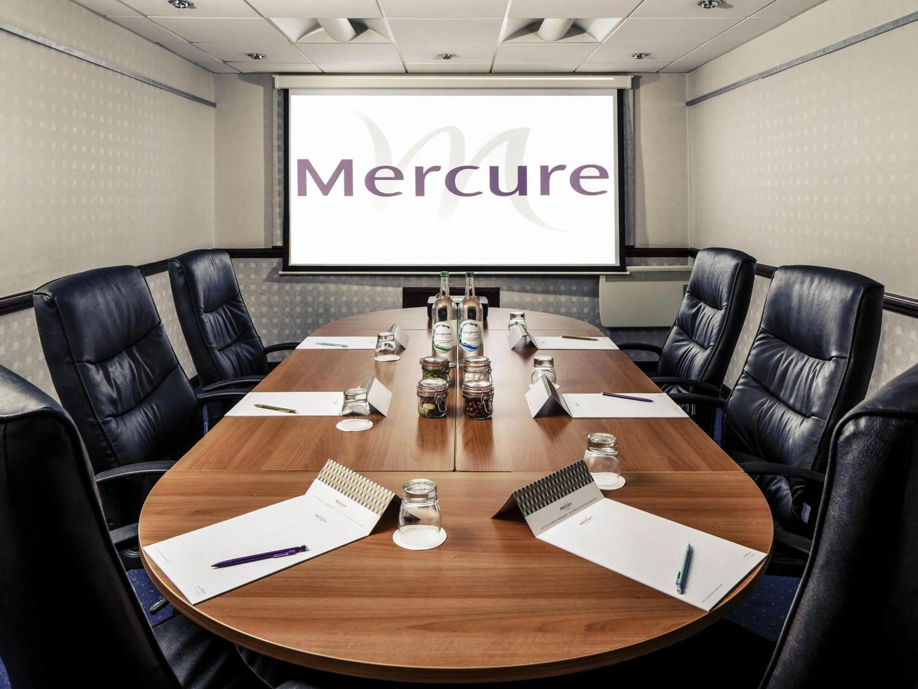 Meeting/conference room in Mercure Swansea Hotel