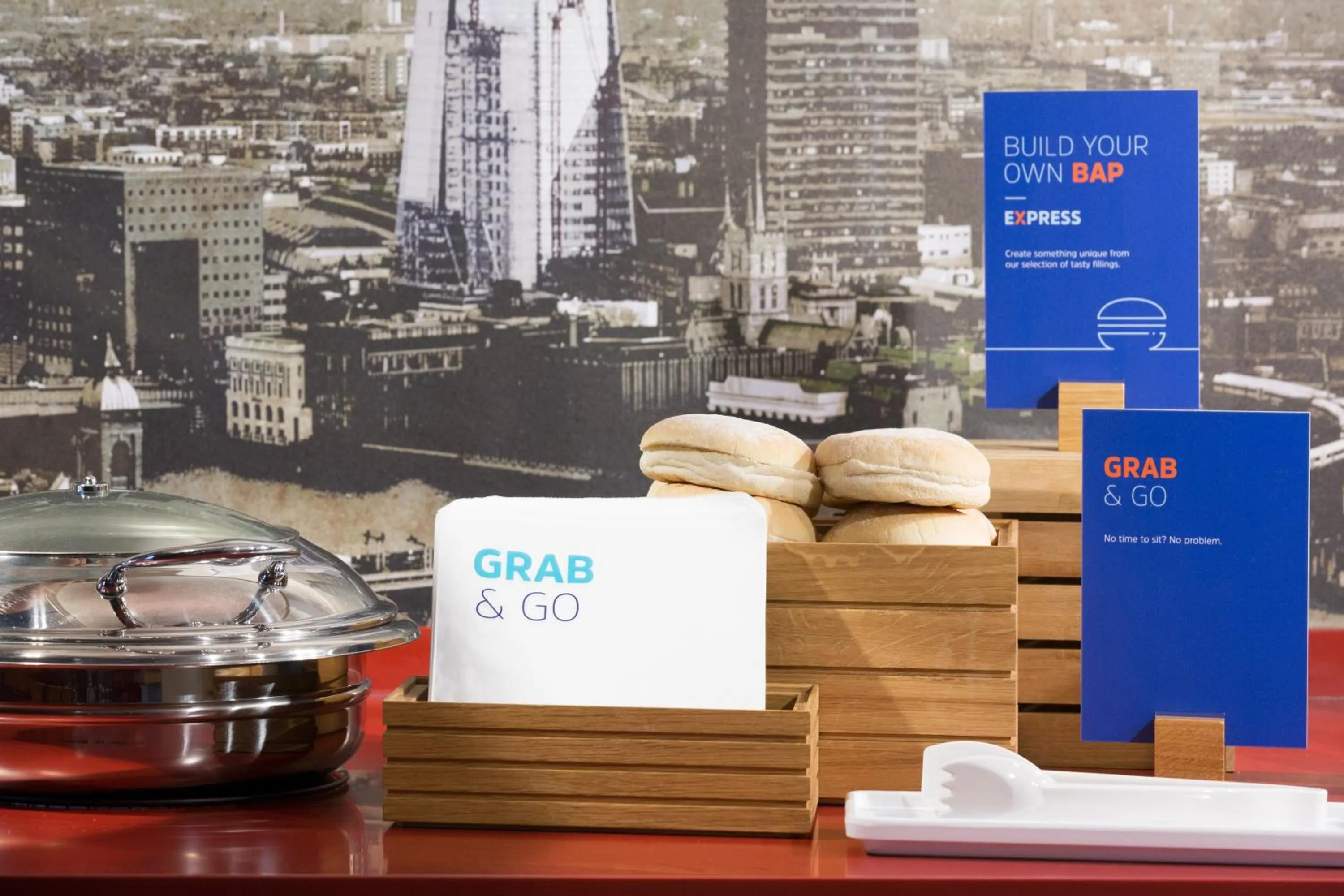 Breakfast in Holiday Inn Express Southwark by IHG