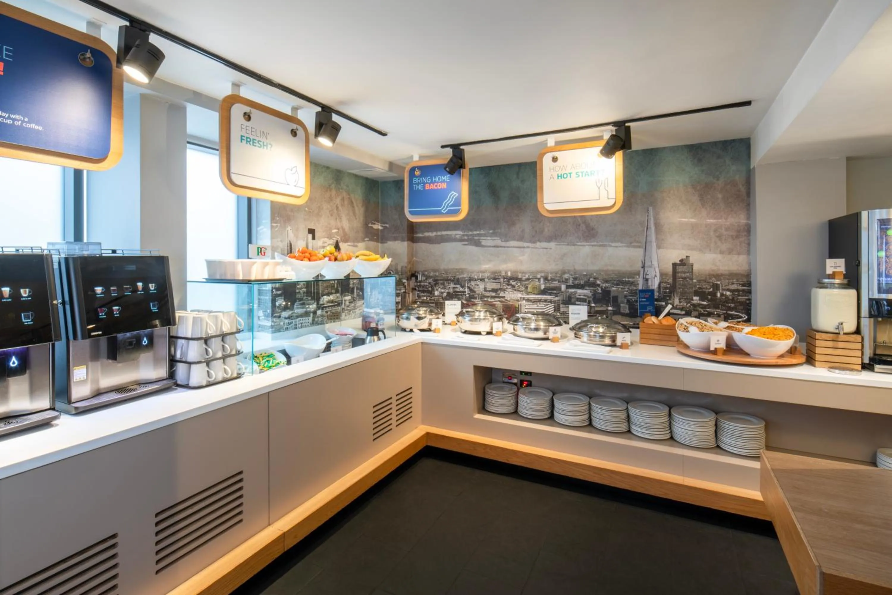 Breakfast in Holiday Inn Express Southwark by IHG