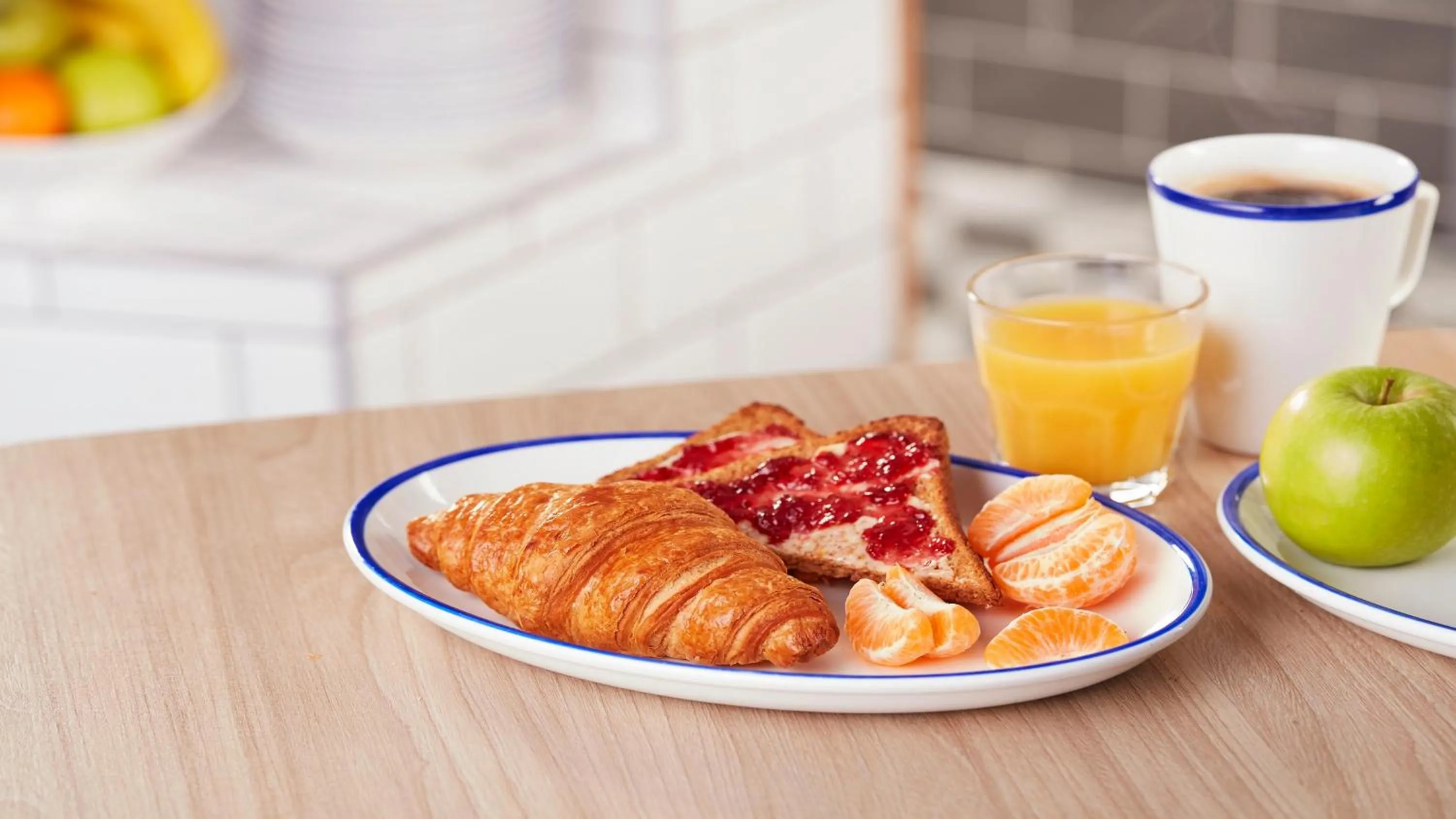 Breakfast in Holiday Inn Express Southwark by IHG