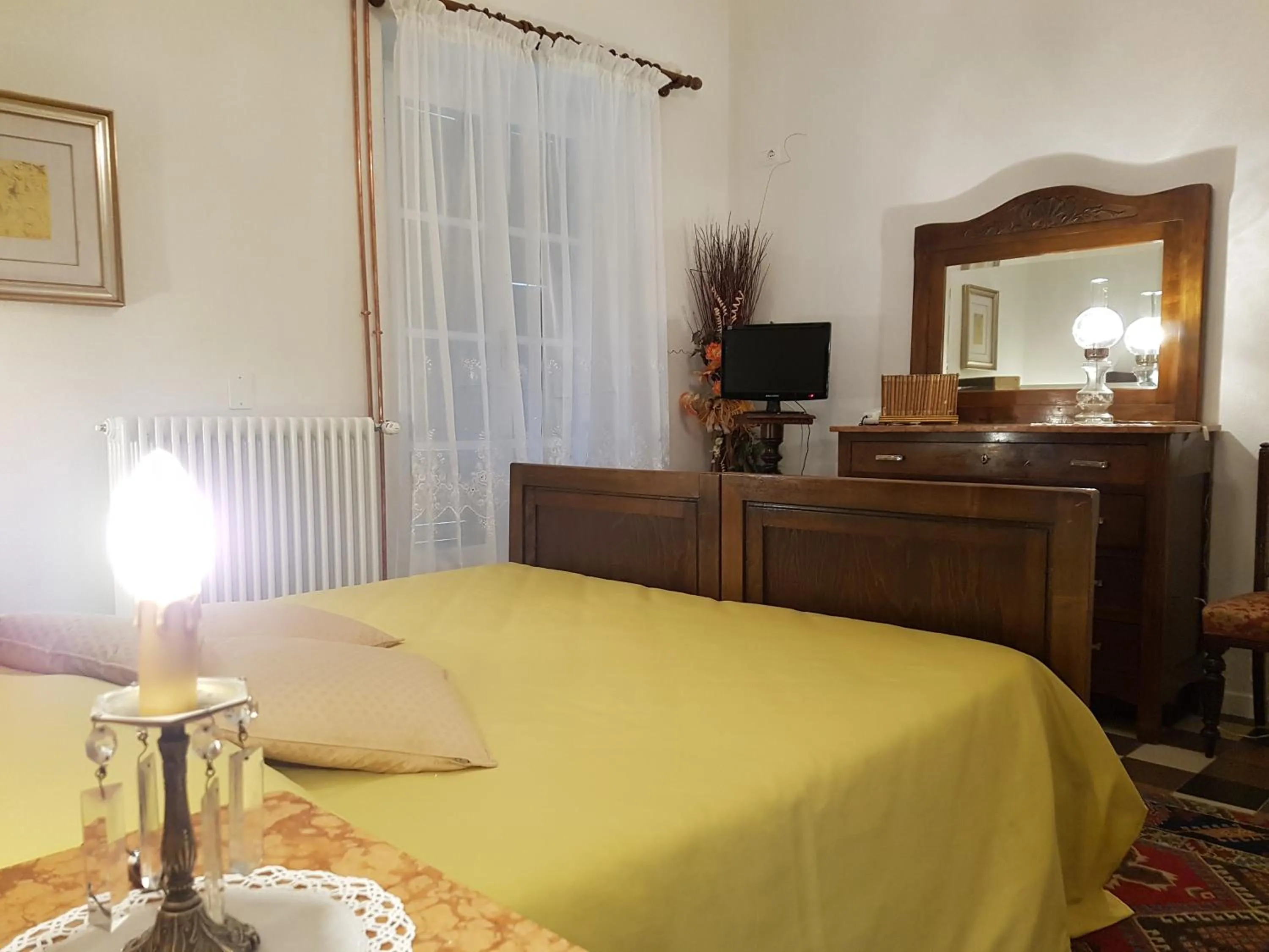 Bedroom, Bed in Se mi vuoi lasciare