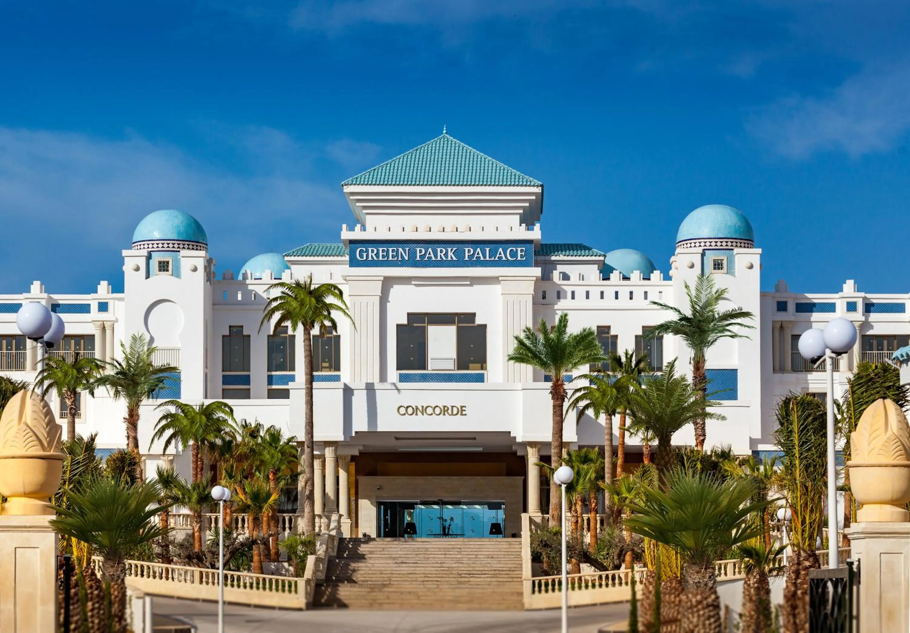 Facade/entrance in Concorde Green Park Palace
