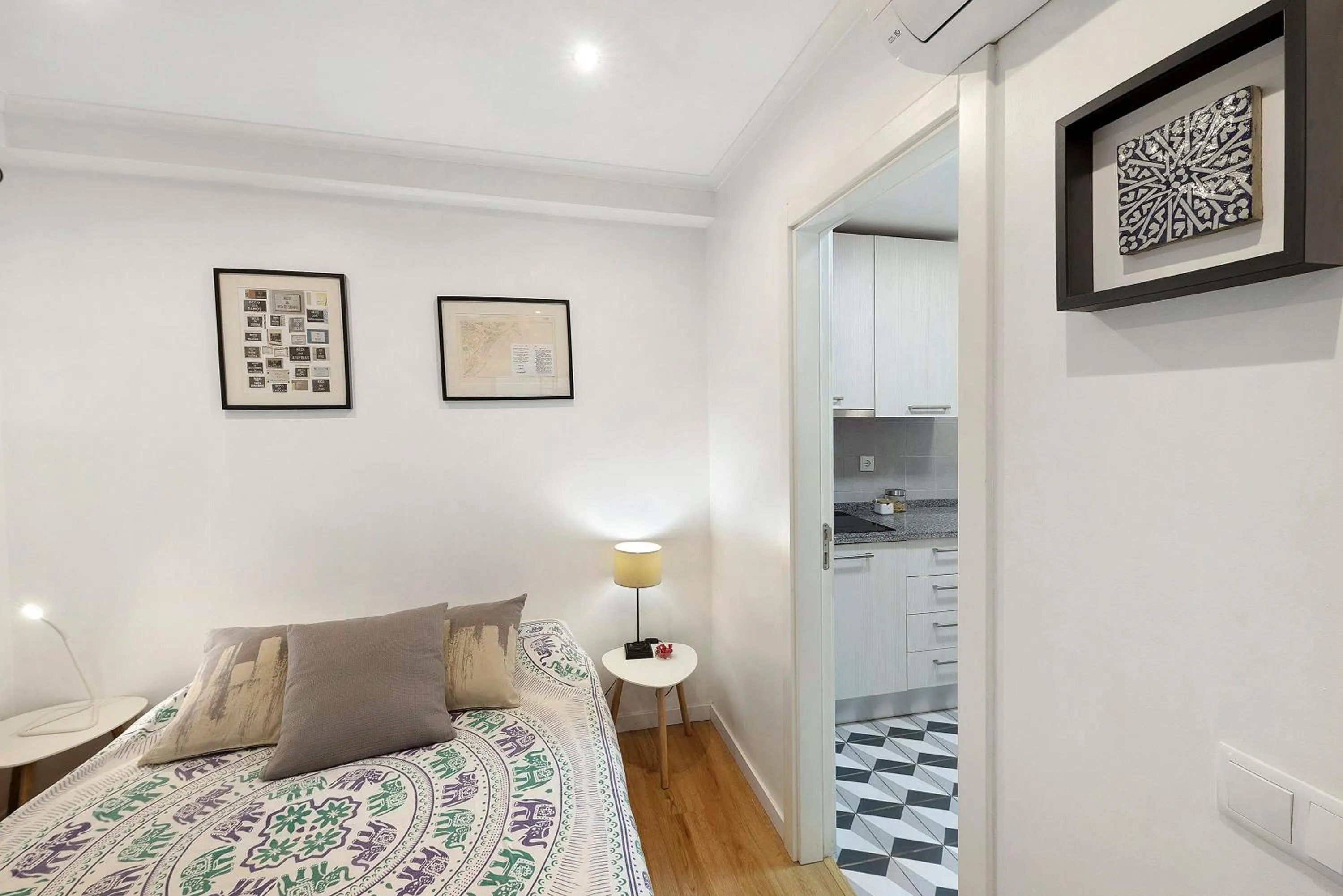Living room, Bed in Apartamento Sapato