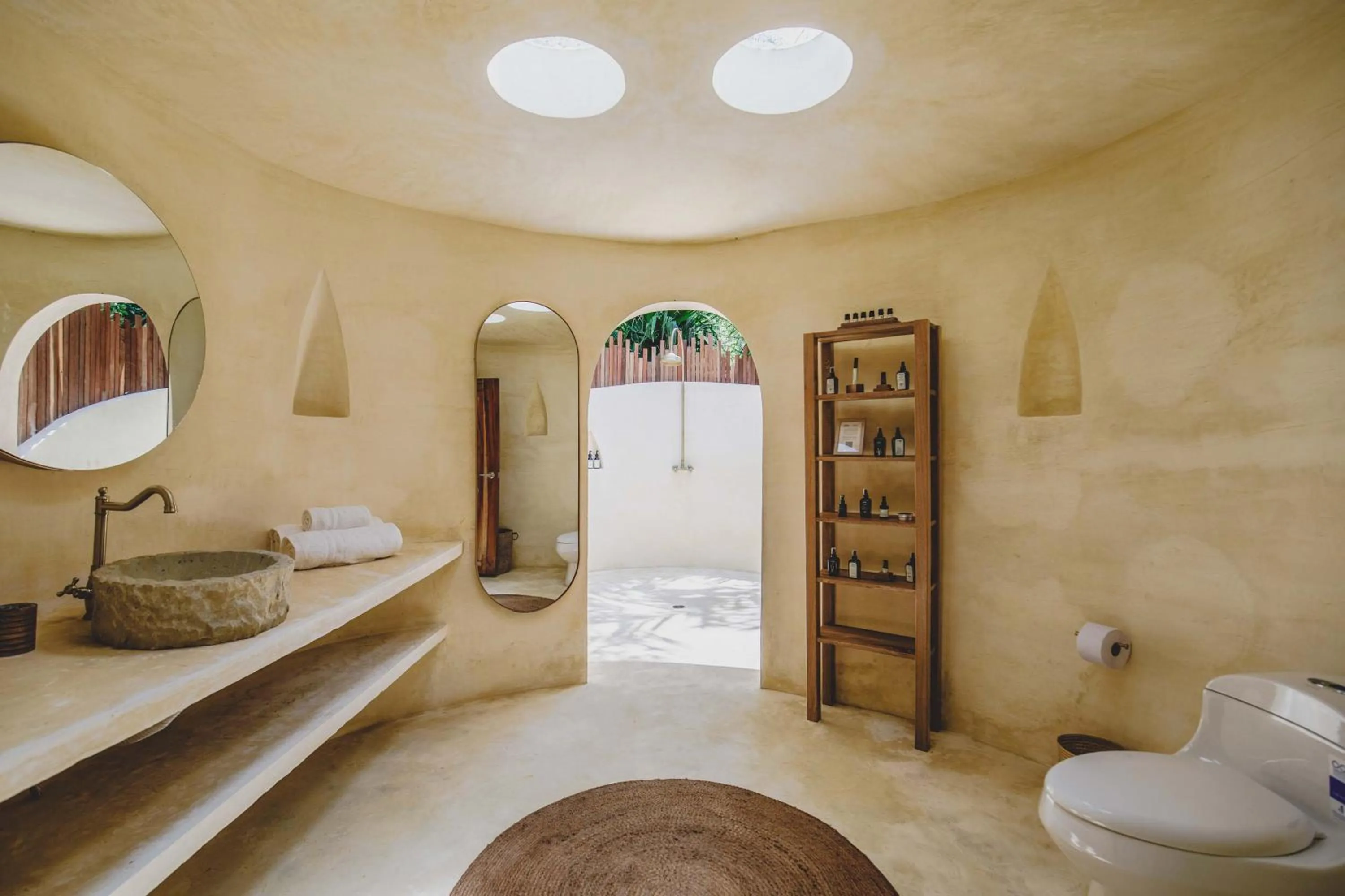 Shower in ONE Santuario Natural