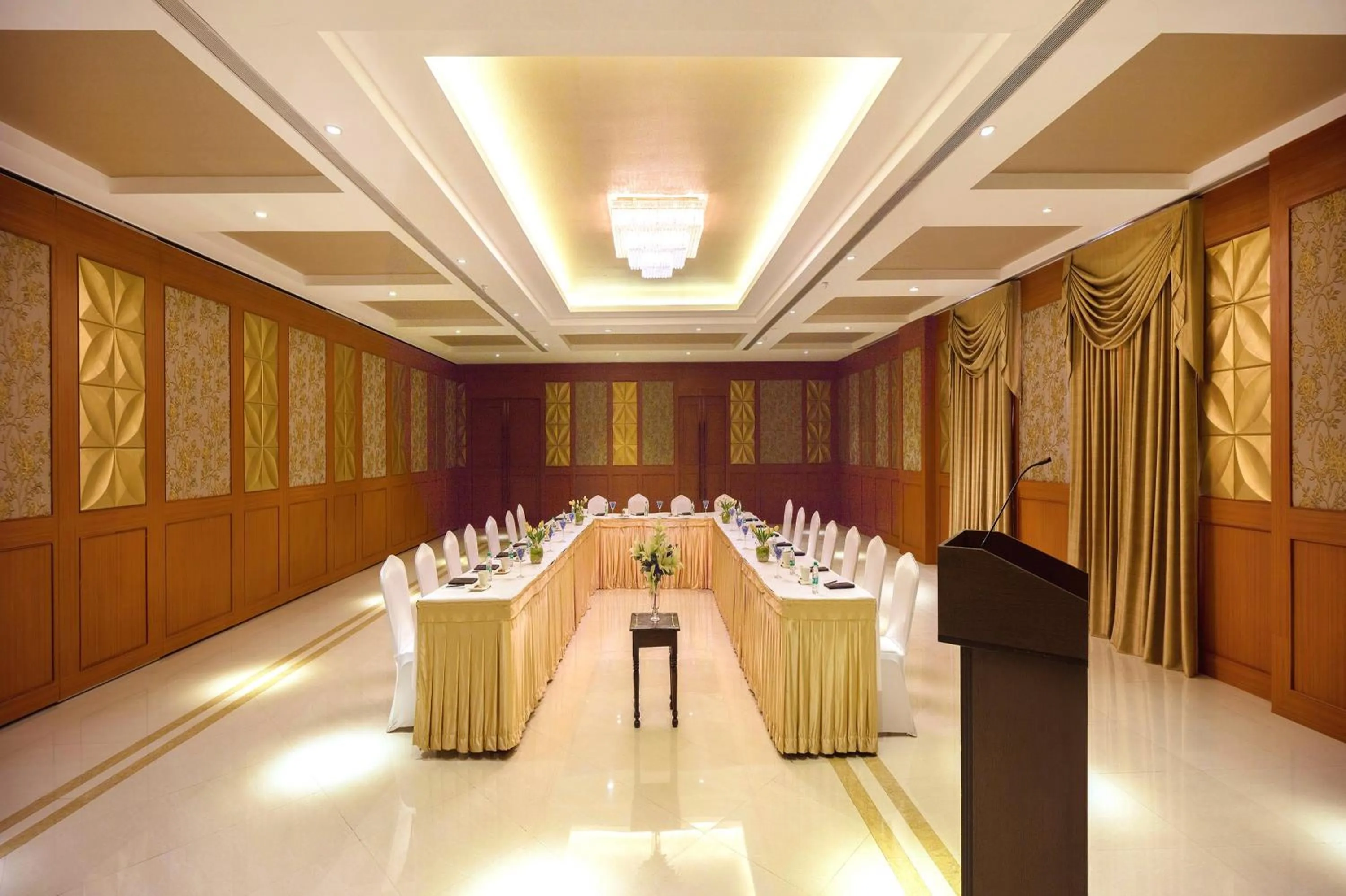 Banquet/Function facilities in Orchha Palace and Convention Centre