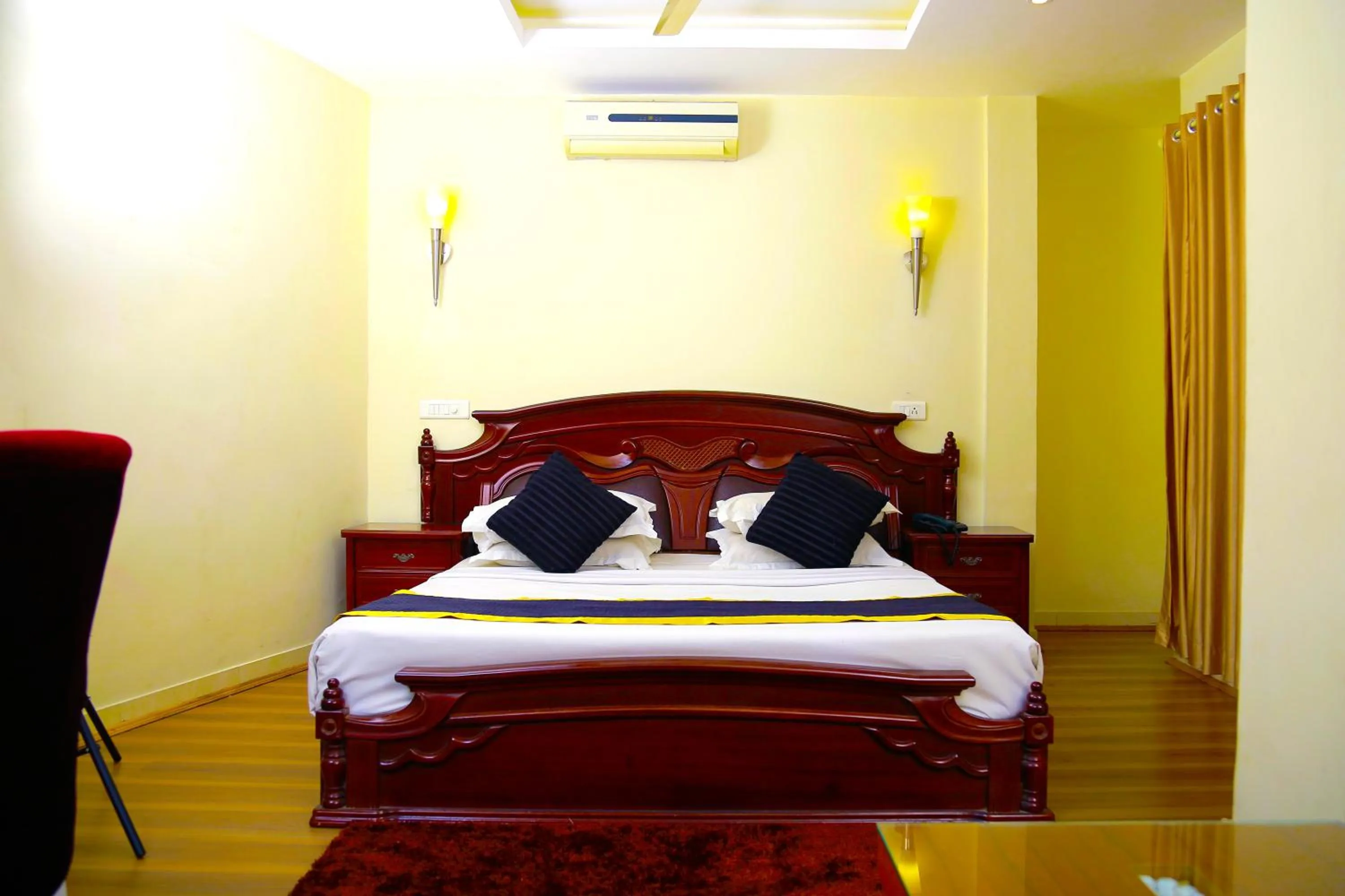 Bedroom in Green Park Residency