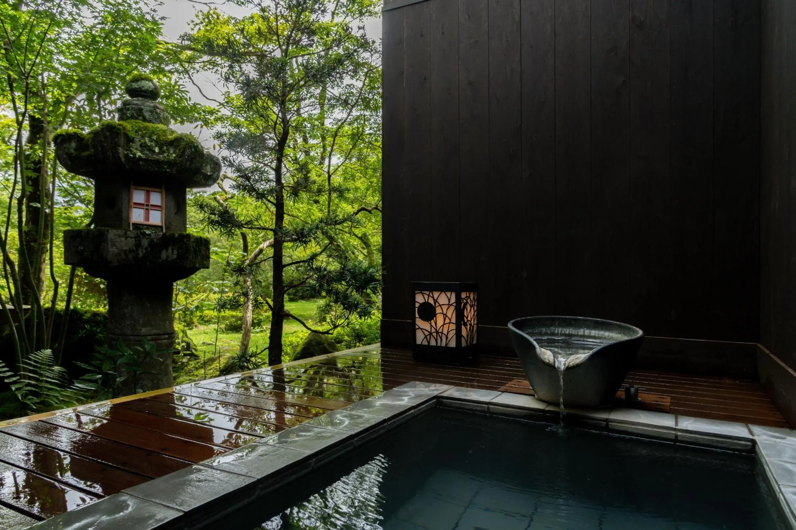 Open Air Bath in Matsuzakaya Honten