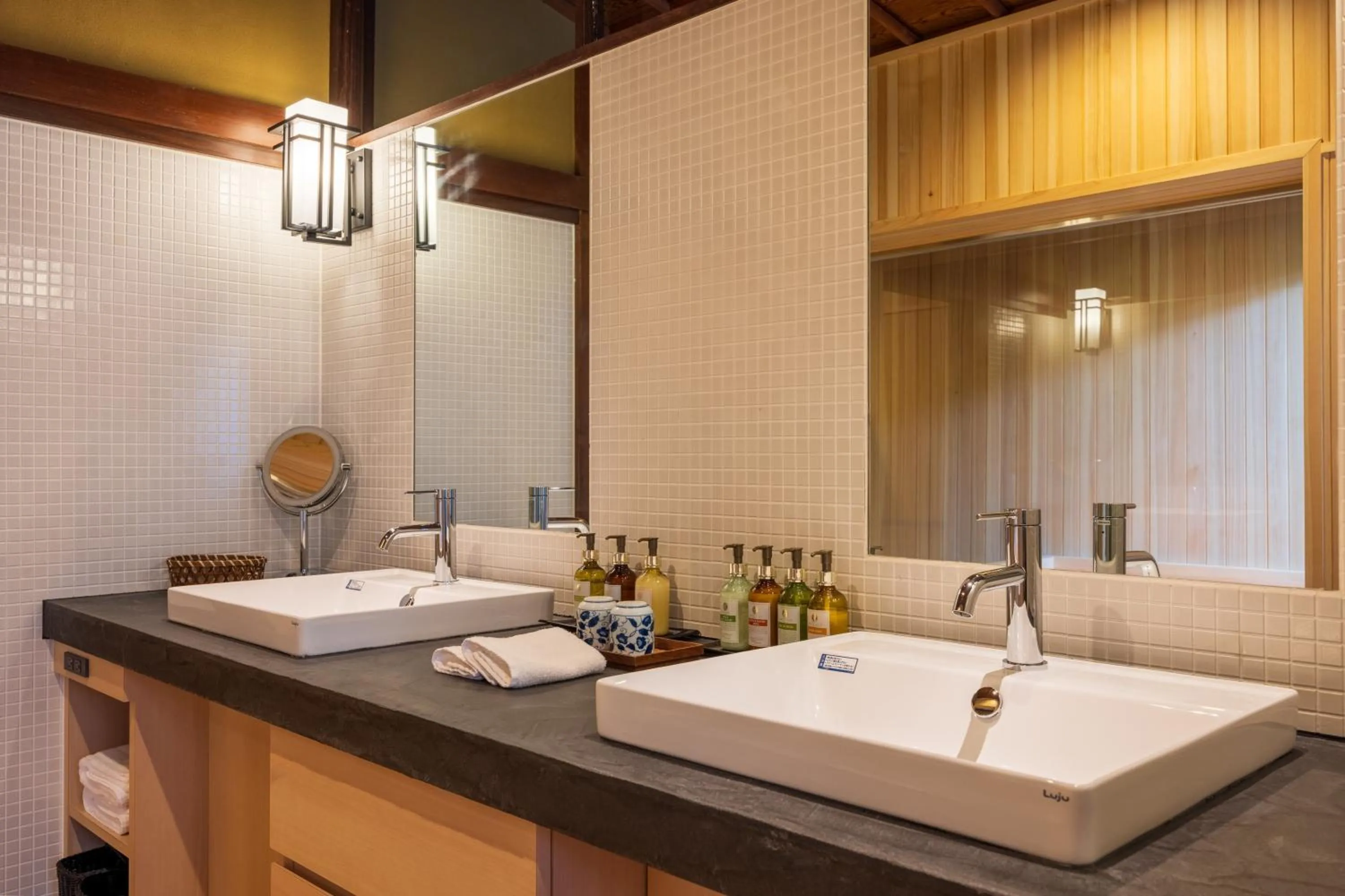 Bathroom in Matsuzakaya Honten