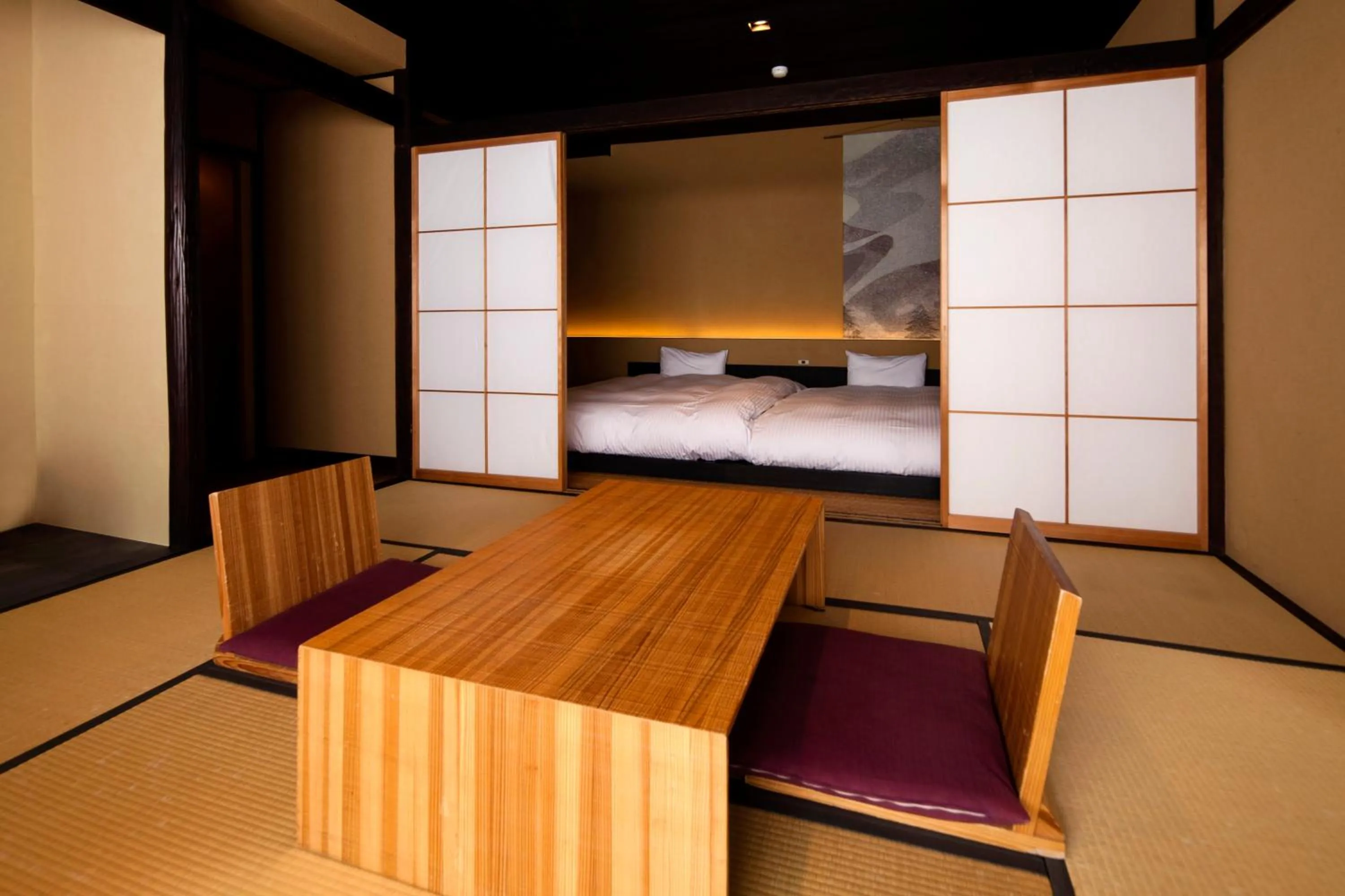 Photo of the whole room, Bed in Matsuzakaya Honten