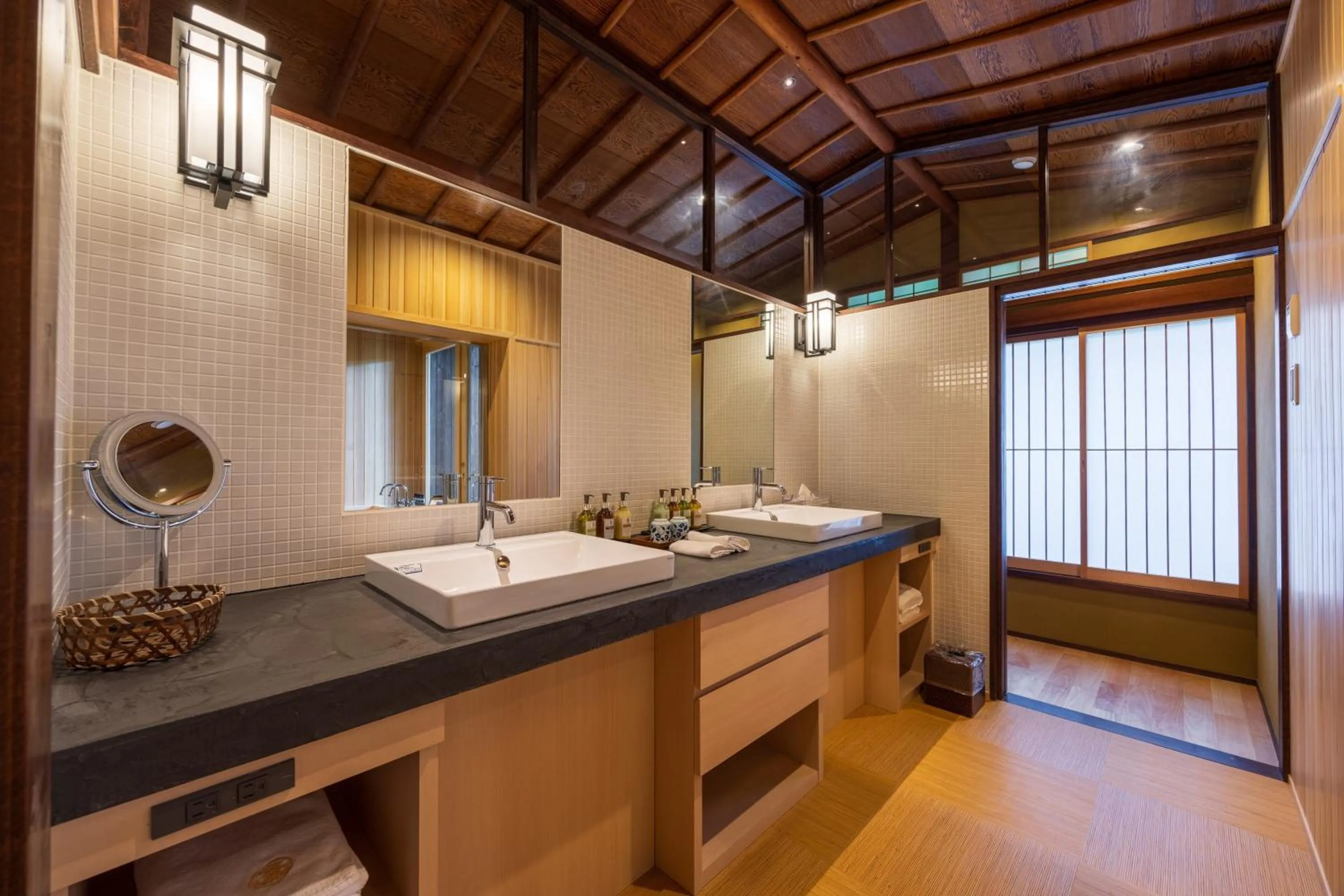 Bathroom in Matsuzakaya Honten