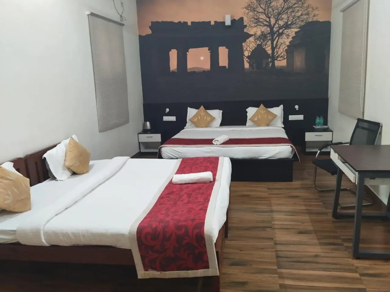 Bed in KSTDC Hotel Mayura Vijayanagara Hampi