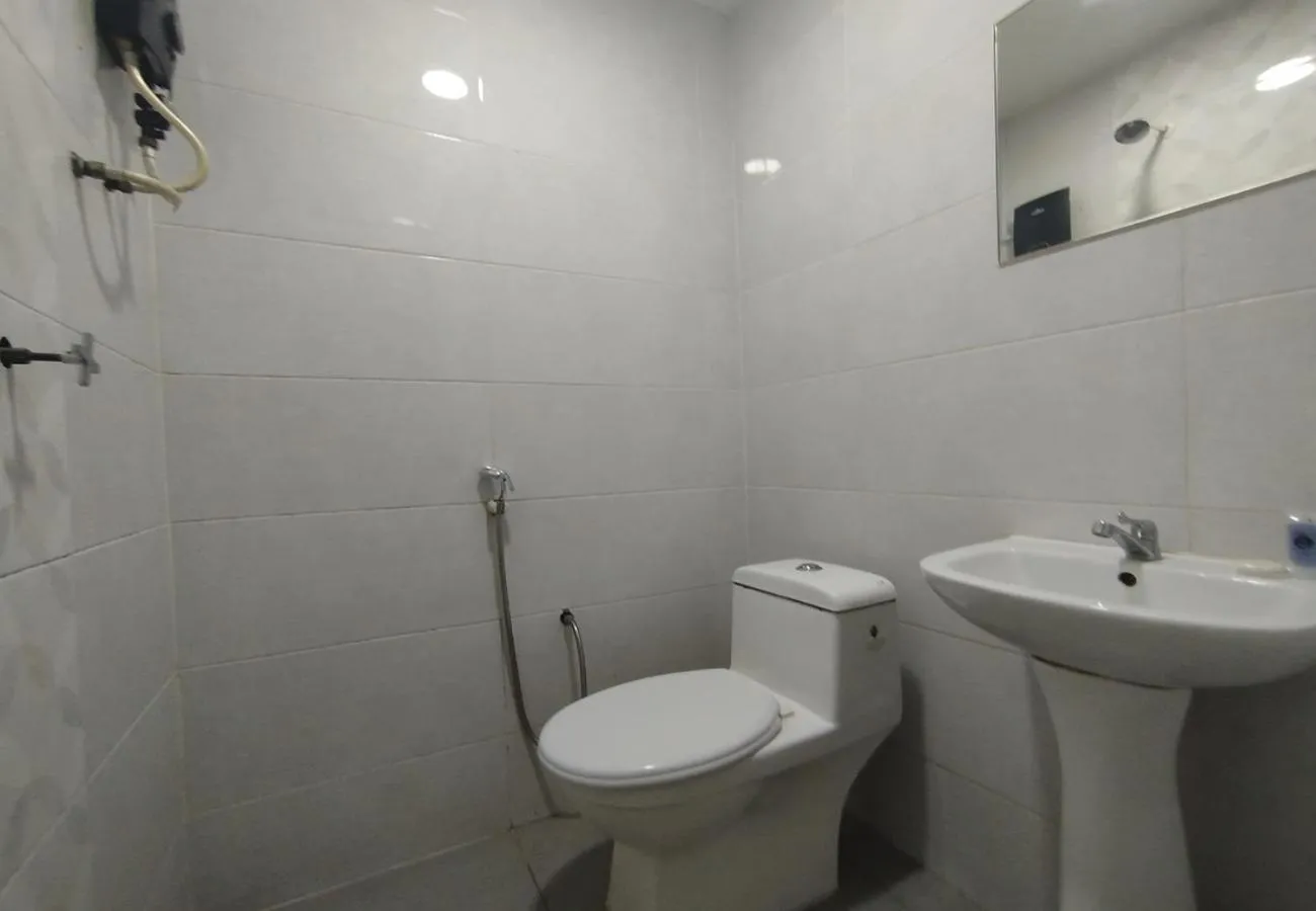 Shower in Fast Hotel Idaman Near To IIUM KL