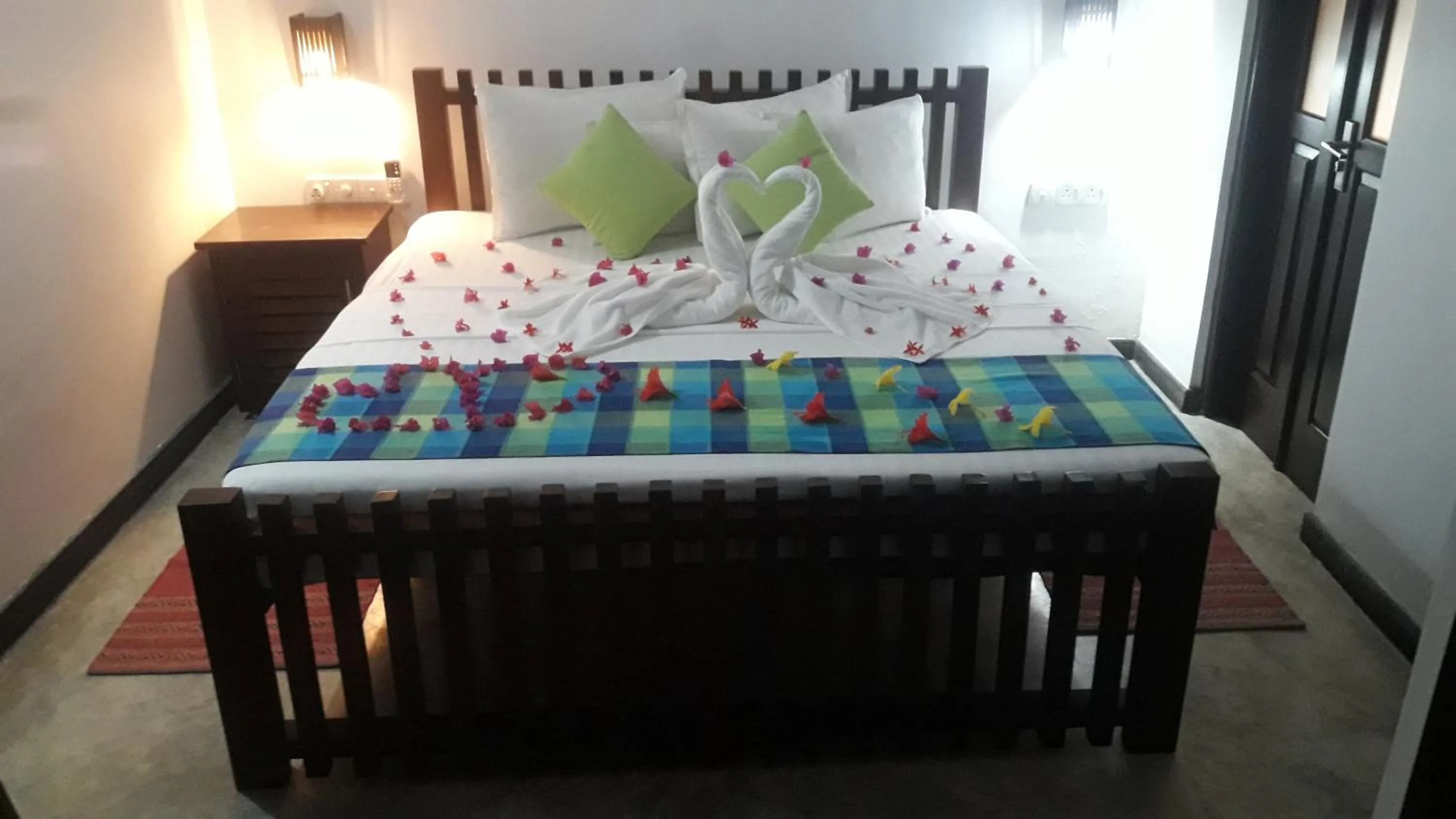 Bed in Butterfly Jewel