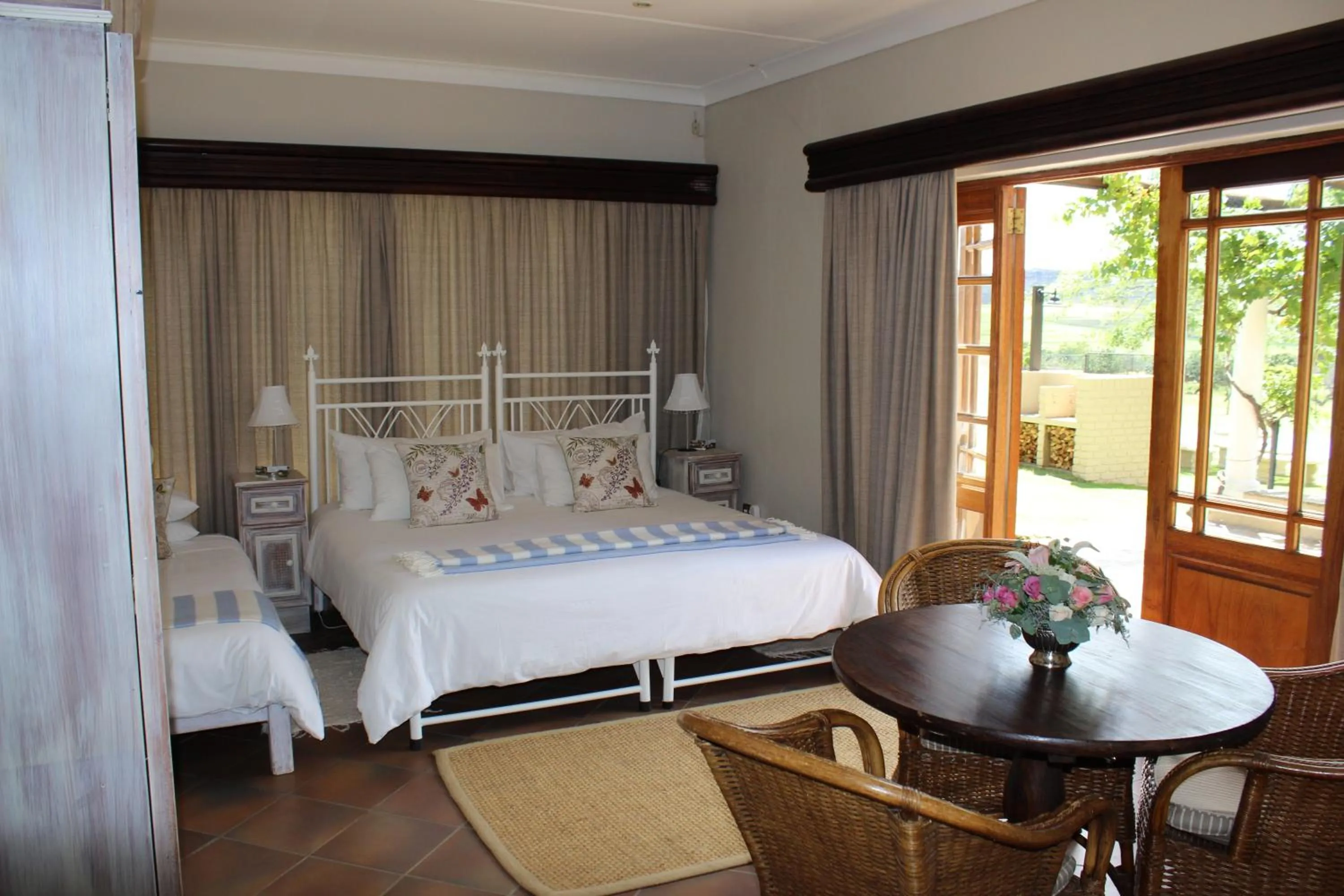 Bed in Oranje Guest Farm