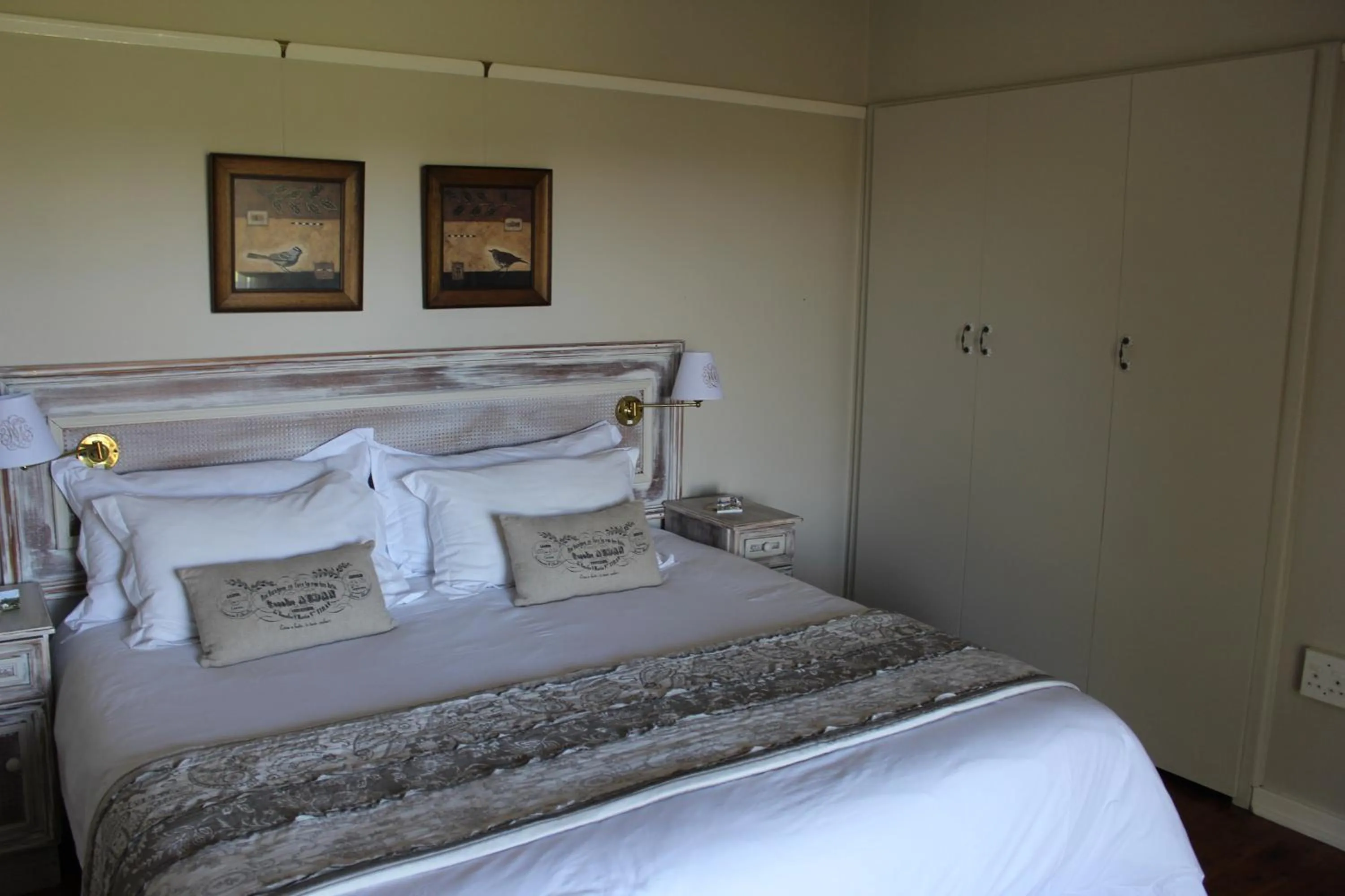 Bed in Oranje Guest Farm