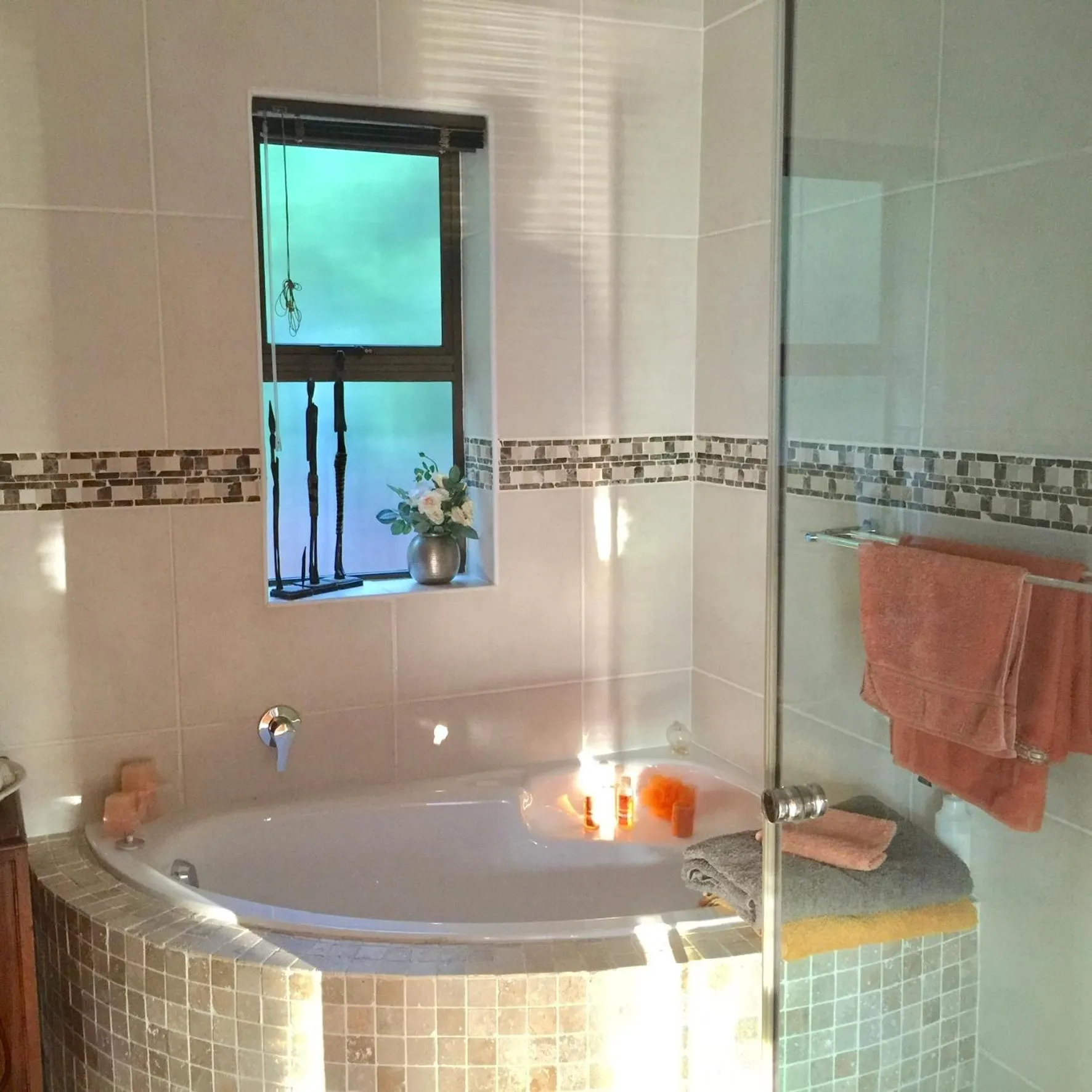 Bath in Wellington Country House