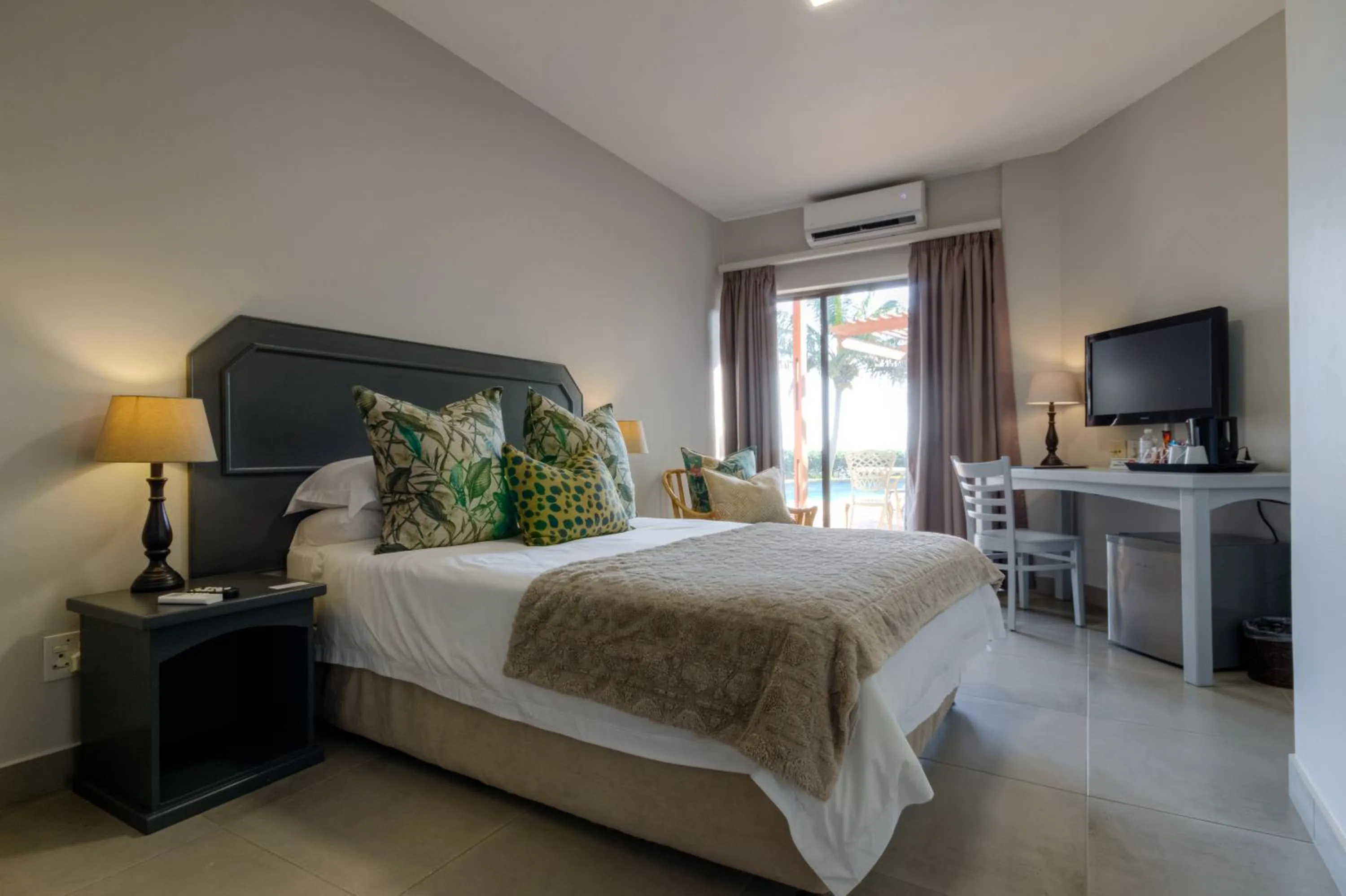 Bed in The Ridge Guesthouse