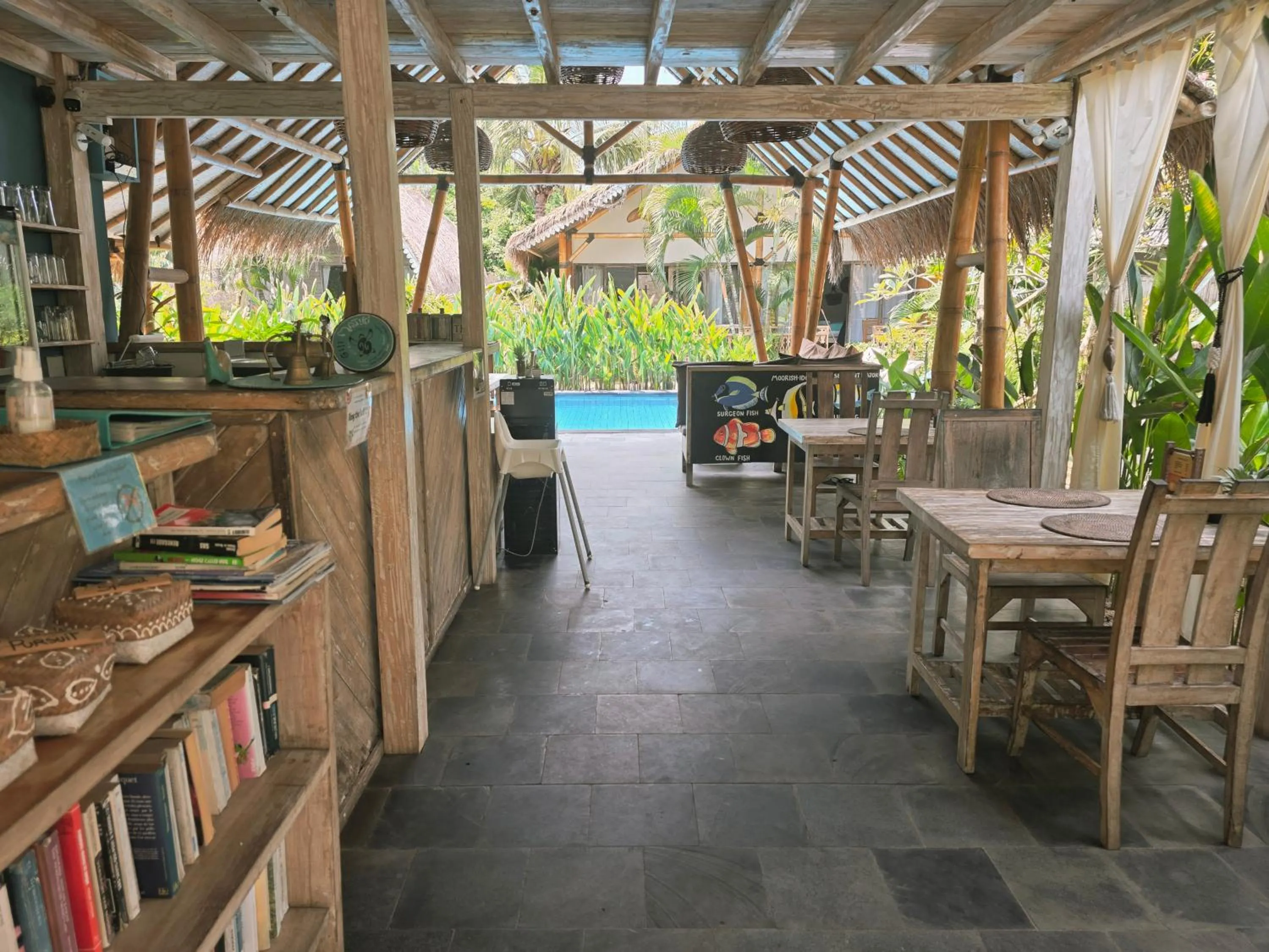 Restaurant/places to eat in Gili Matiki