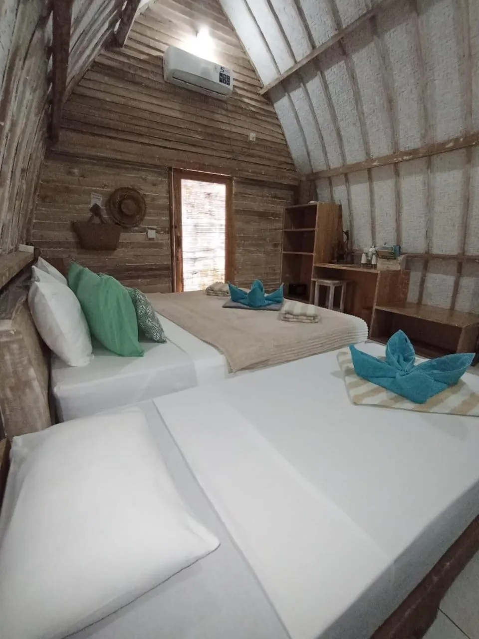Bed in Gili Matiki