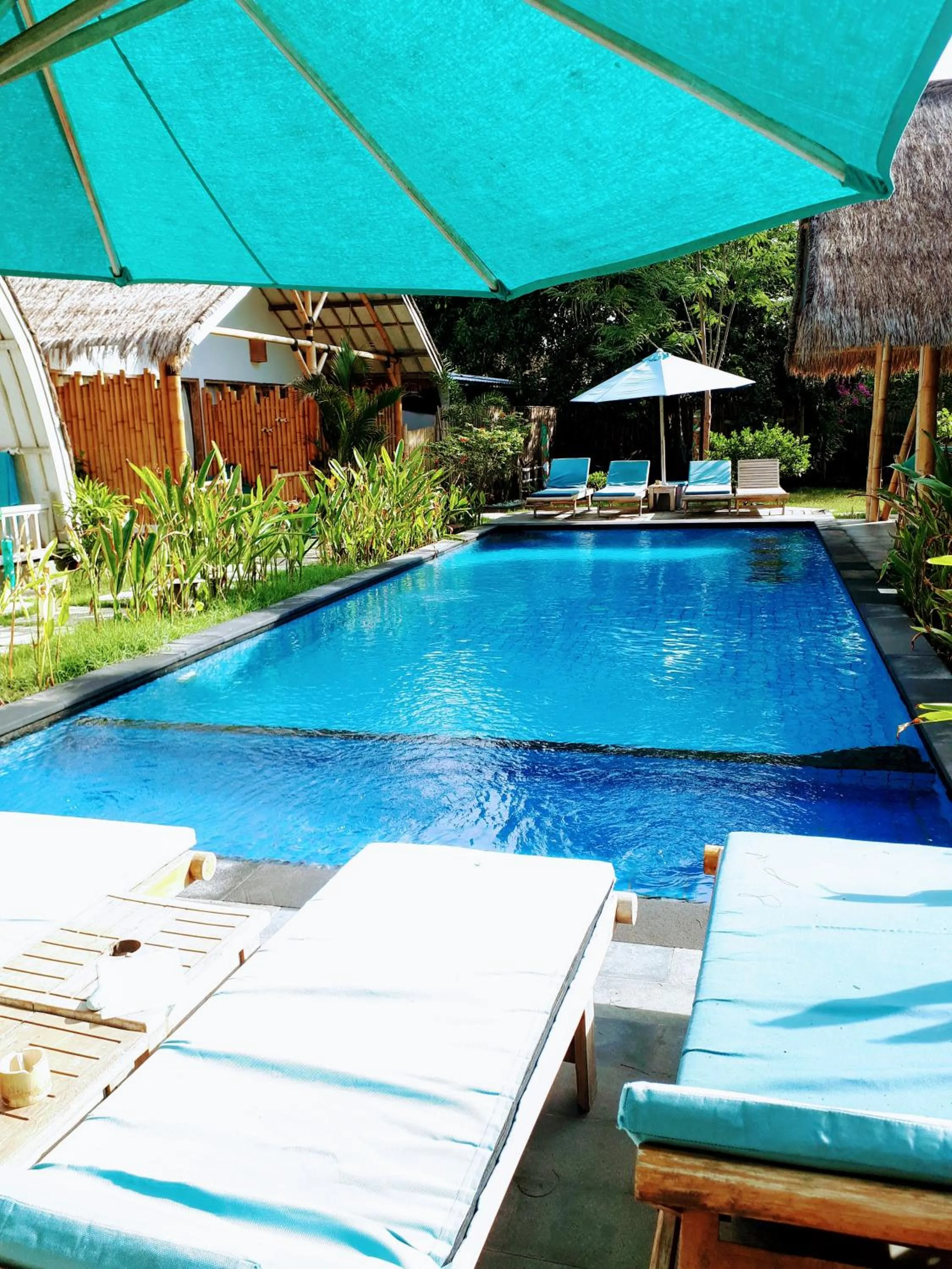Swimming pool in Gili Matiki