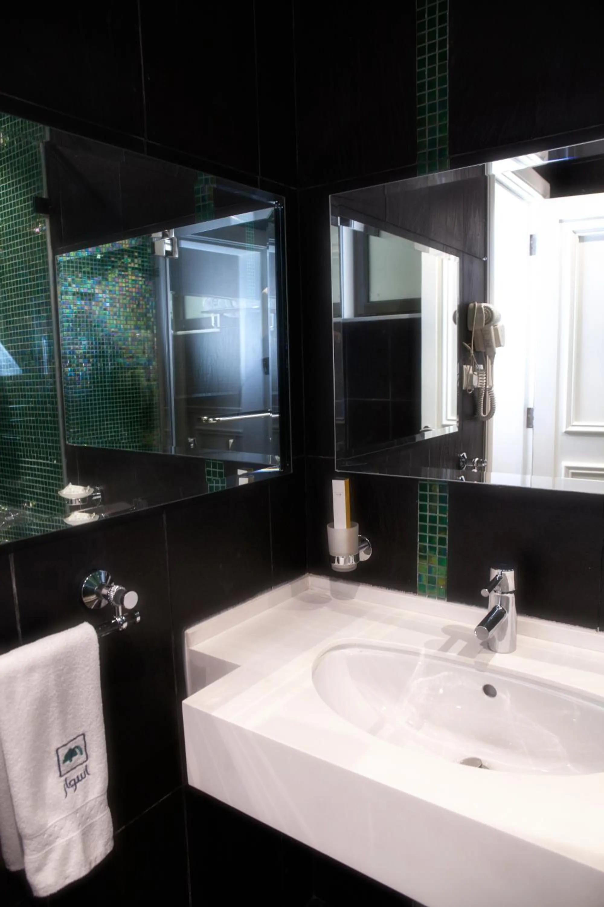 Toilet in Aswar Boutique Hotel