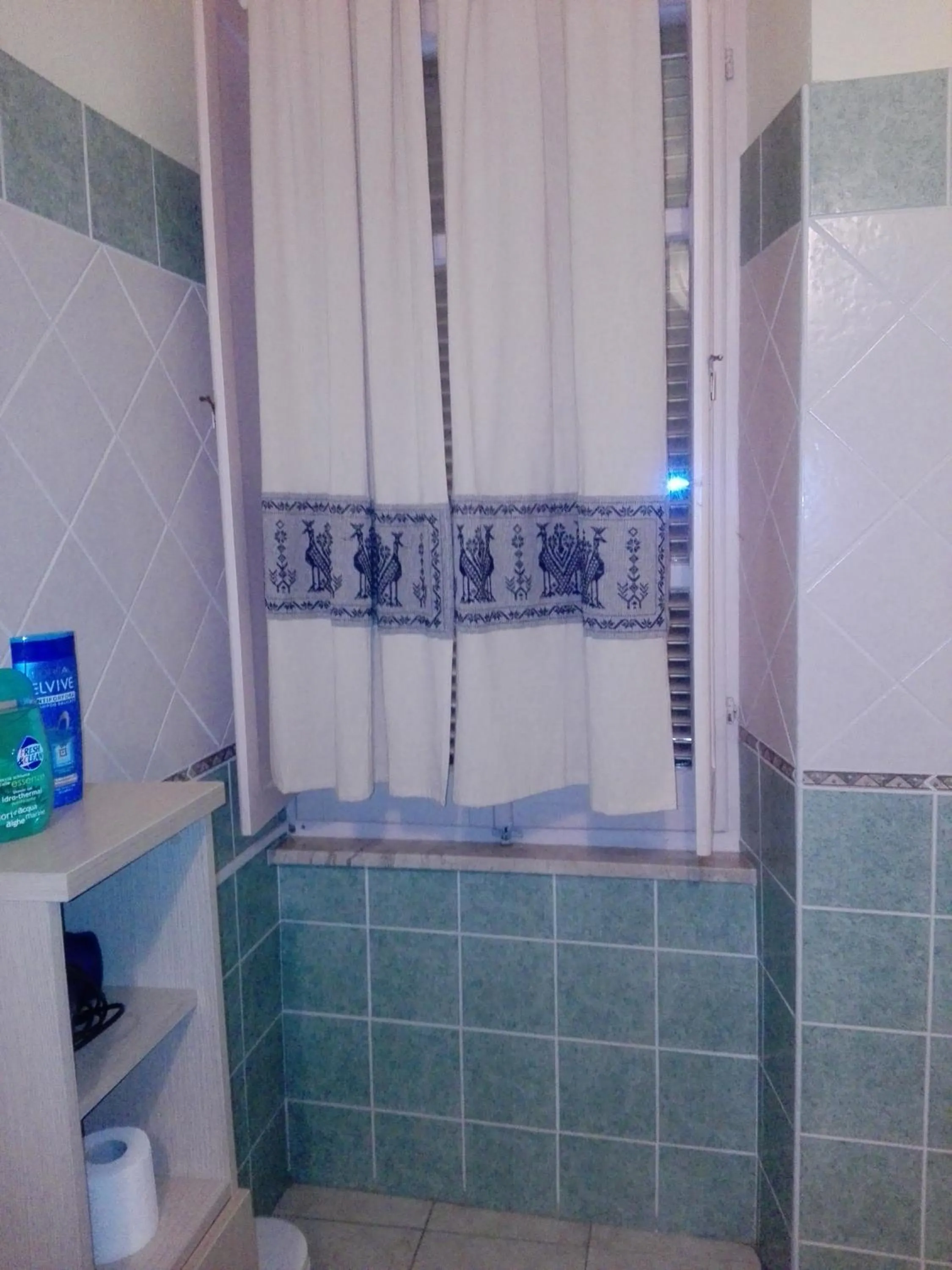 Bathroom in B&B Oasi Tepilora