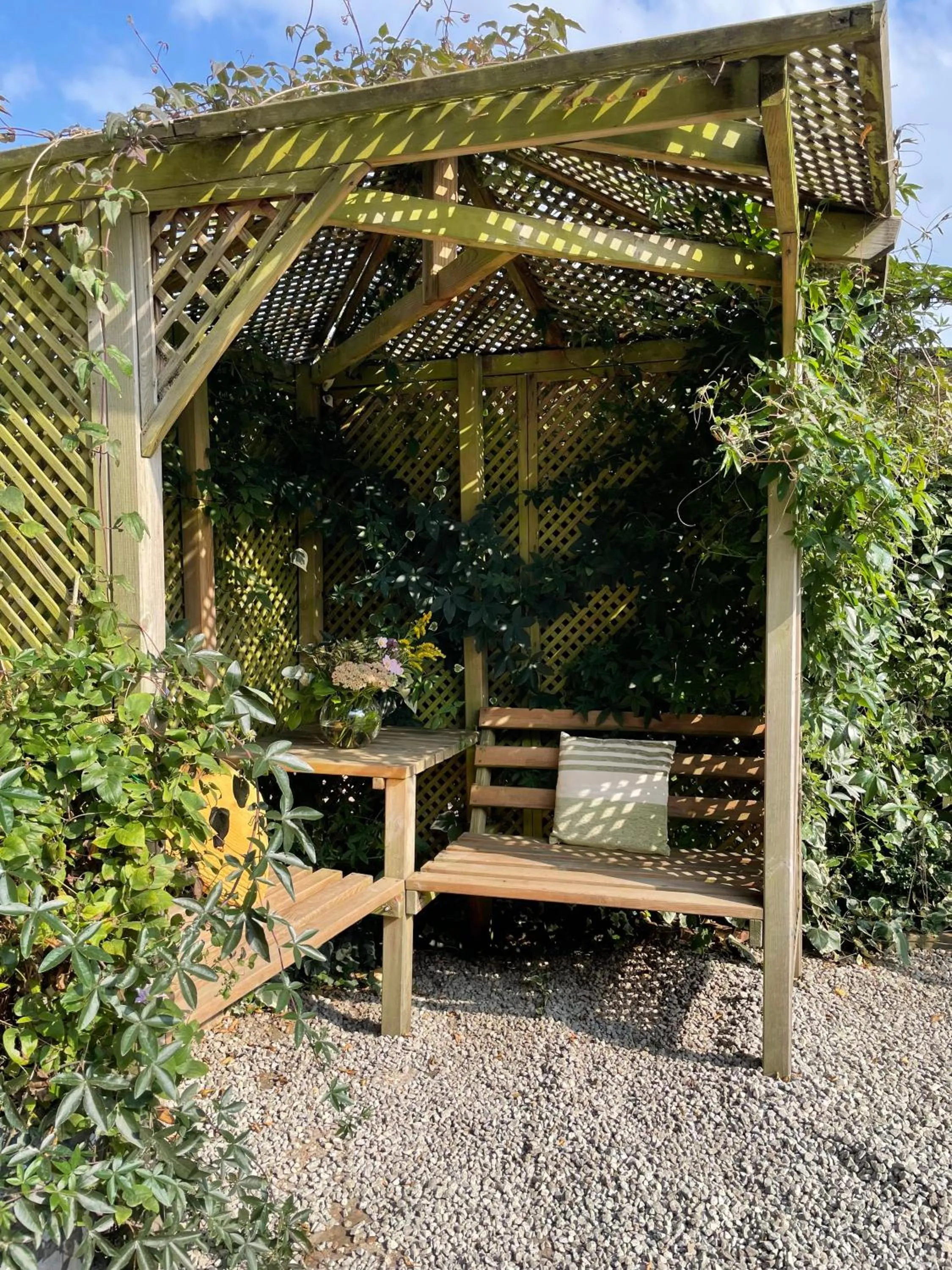 Patio in Holmdale Holiday Cottages