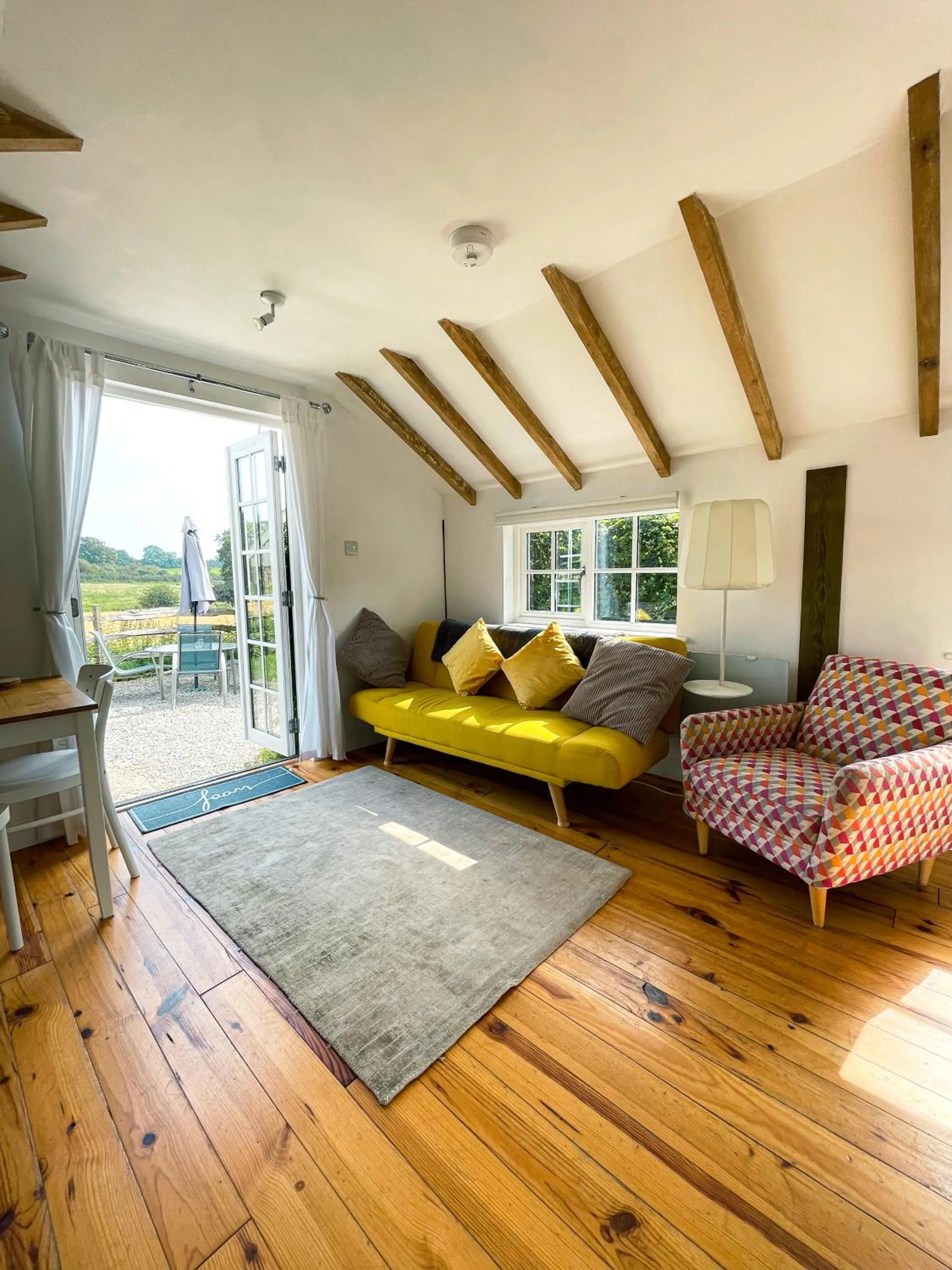 Living room in Holmdale Holiday Cottages