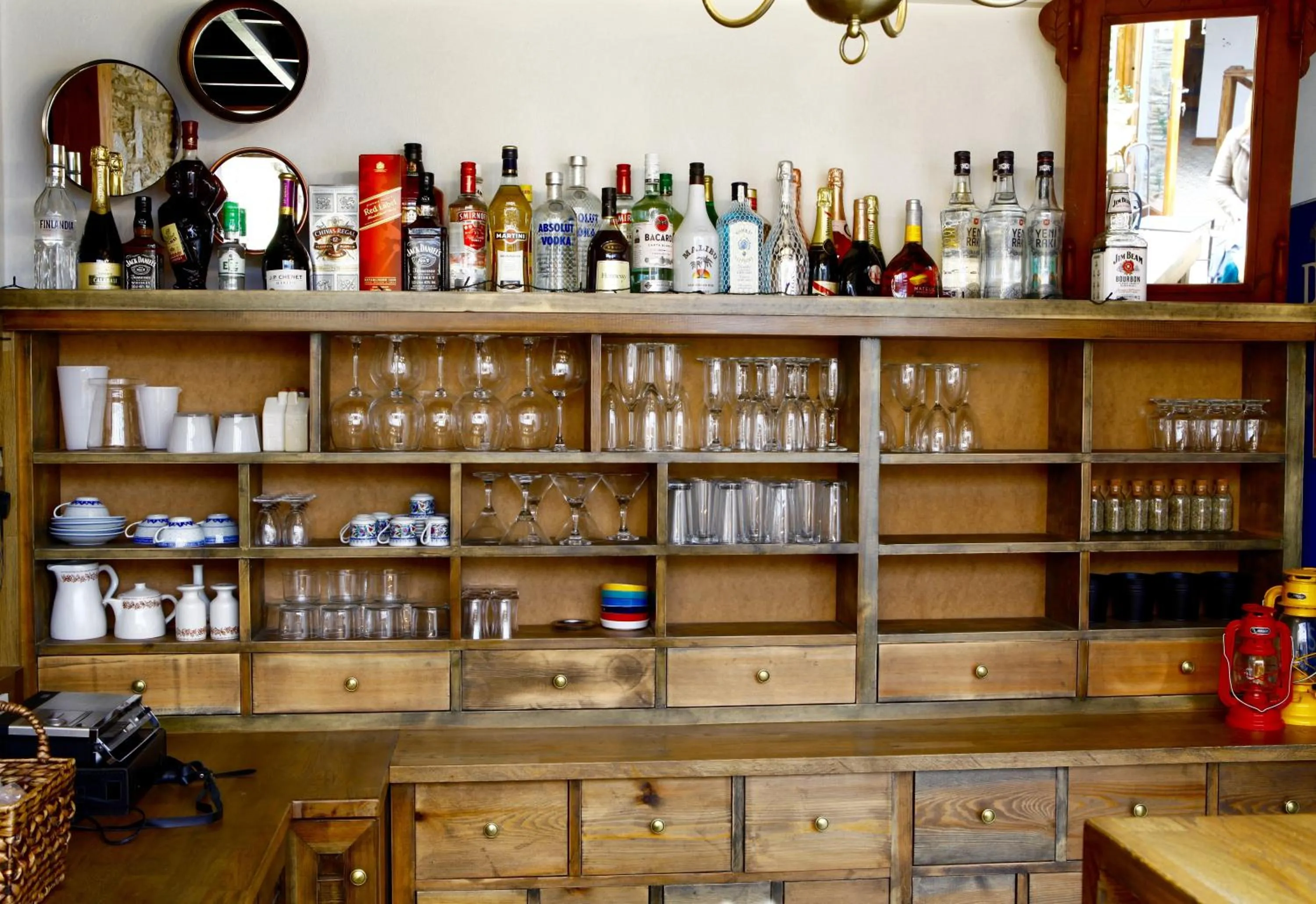 Alcoholic drinks in Ibri Hotel