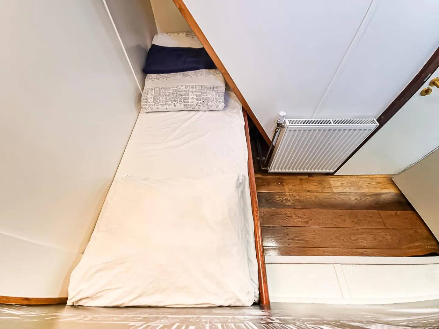 Bed in The Cabin @ MPS Noorderzon