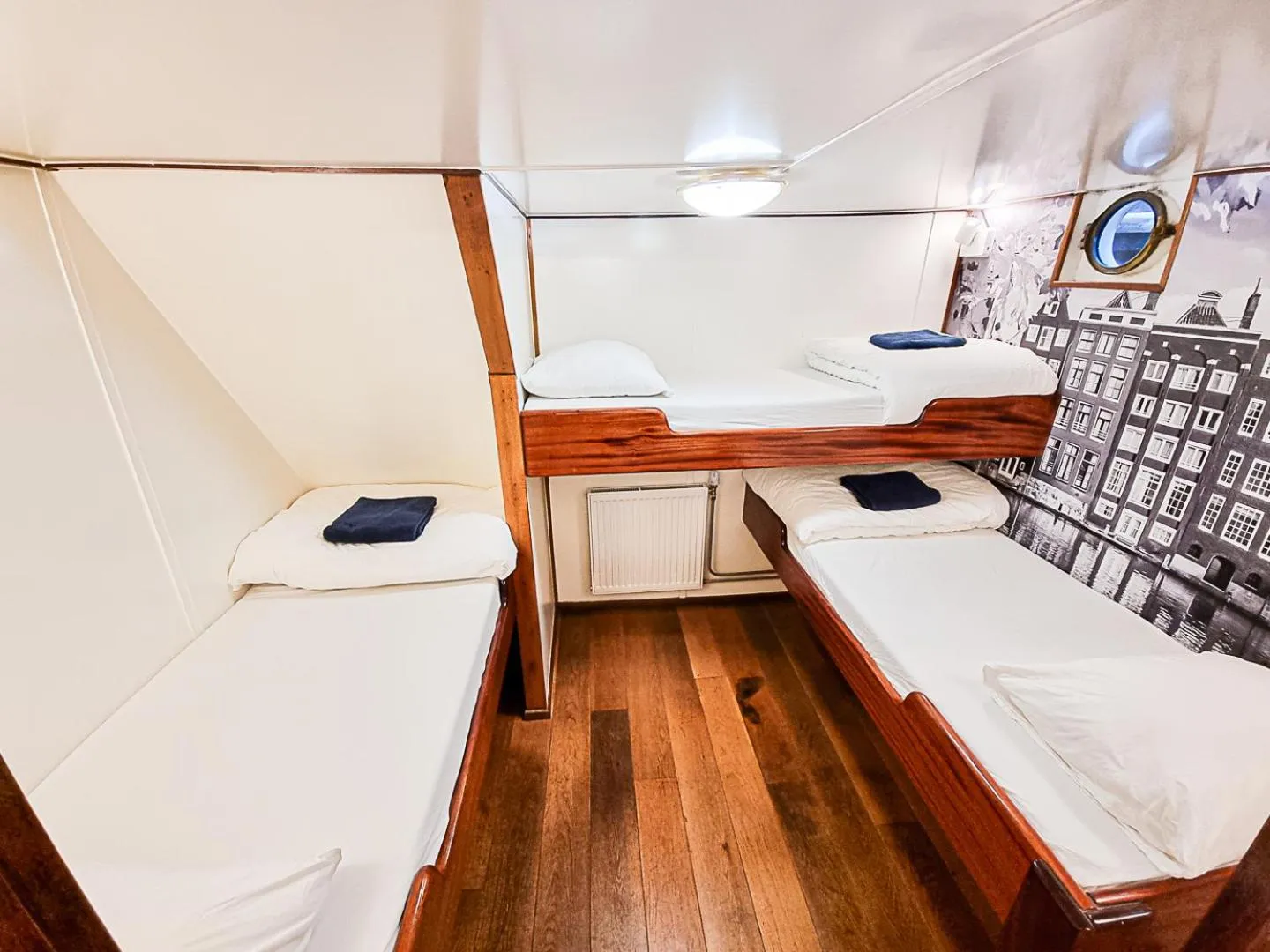 Bed in The Cabin @ MPS Noorderzon