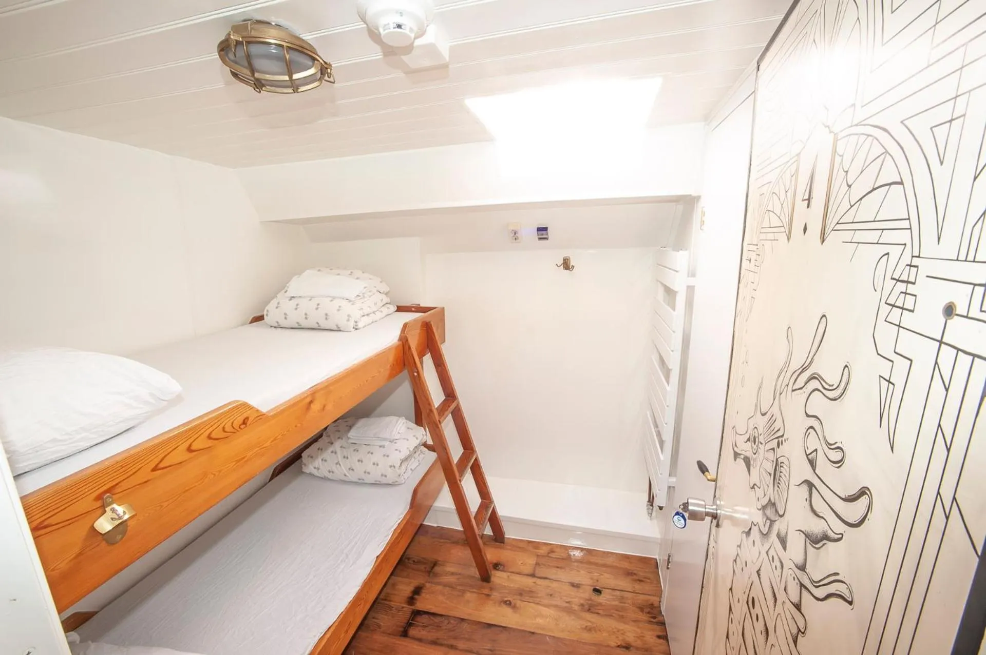 Bed in The Cabin @ MPS Noorderzon