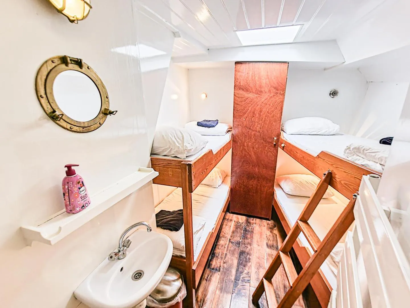 Bed in The Cabin @ MPS Noorderzon