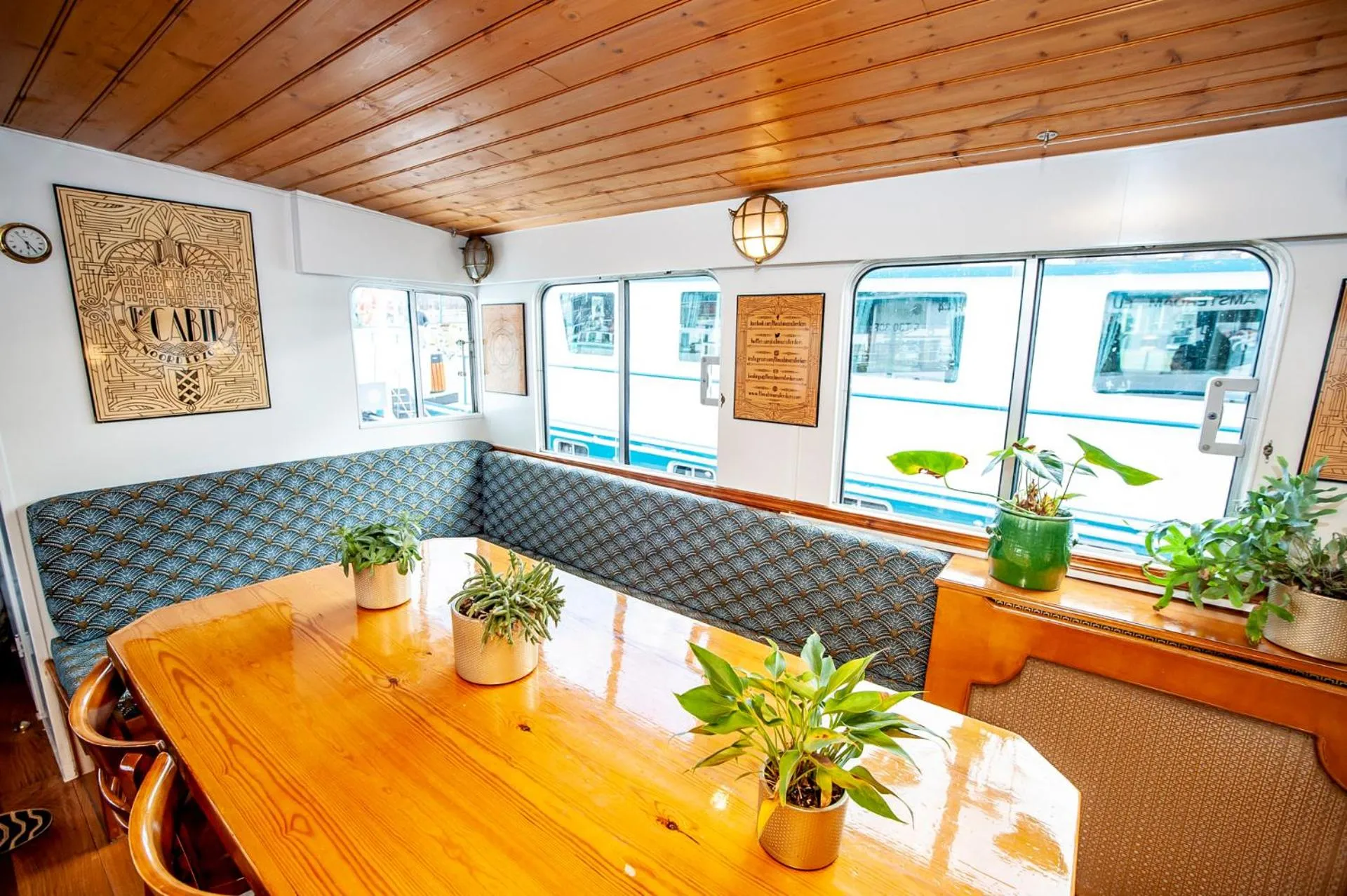 Living room in The Cabin @ MPS Noorderzon