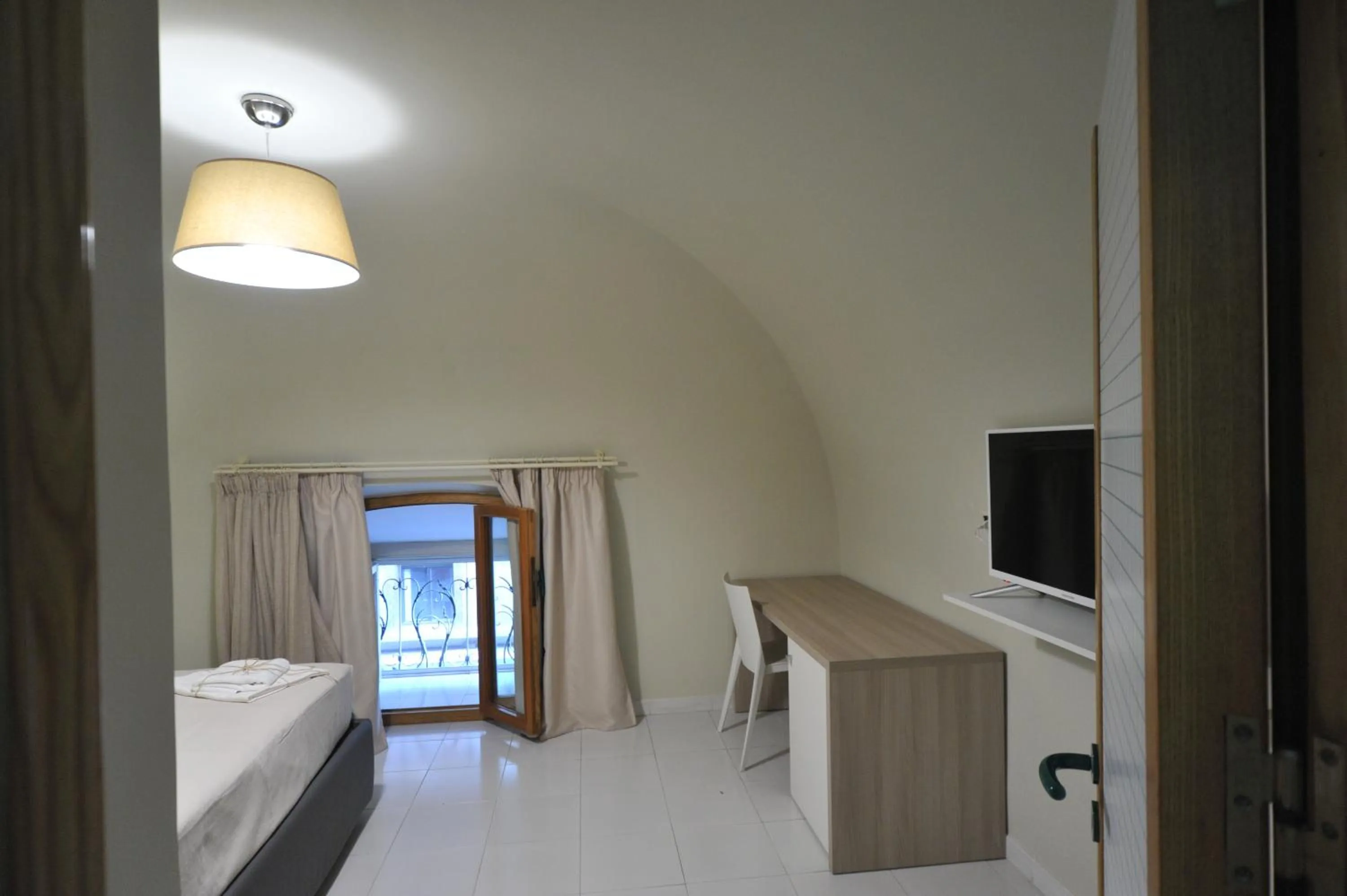 Decorative detail, Bed in Gatto Bianco House