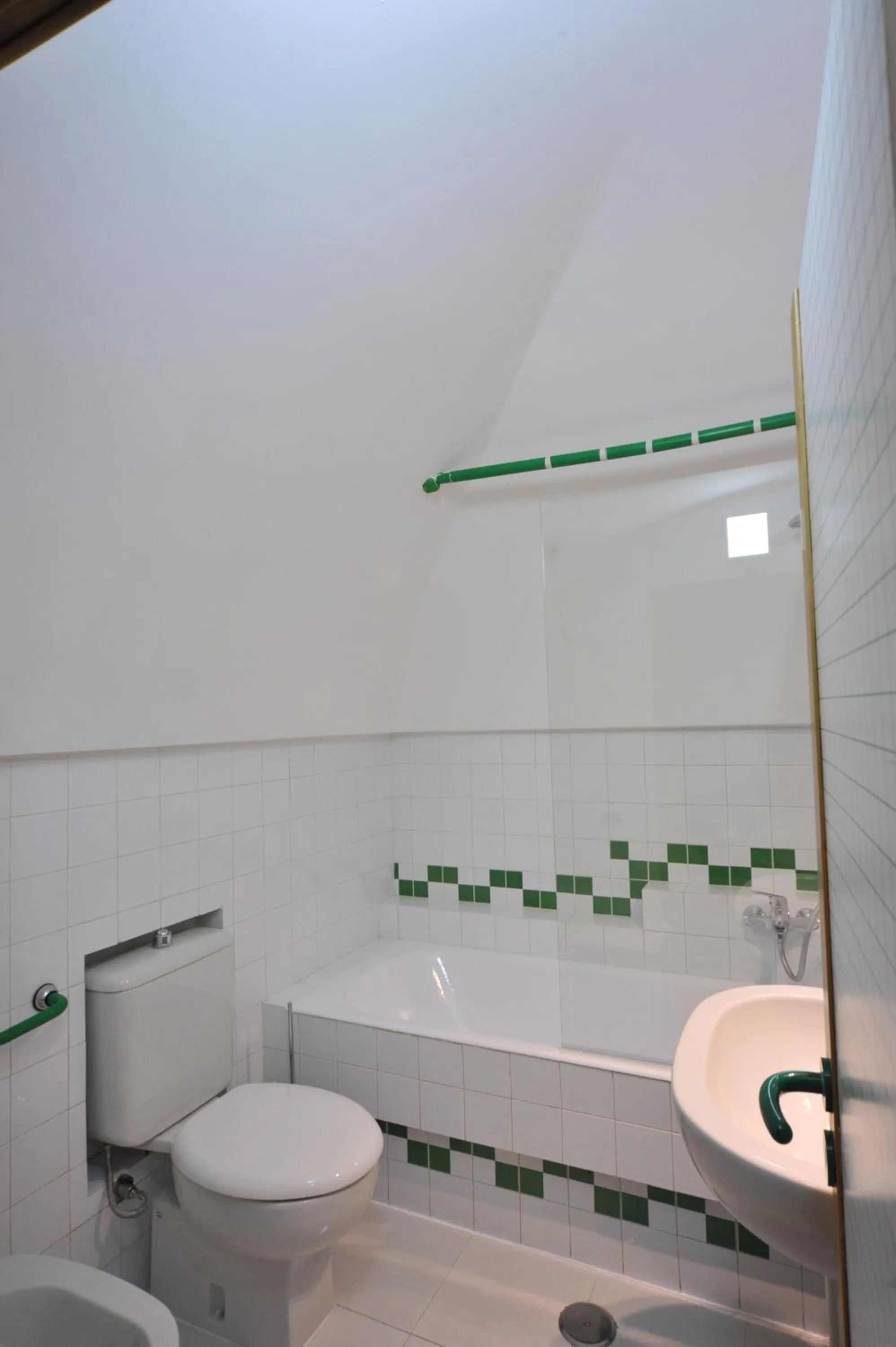 Bathroom in Gatto Bianco House