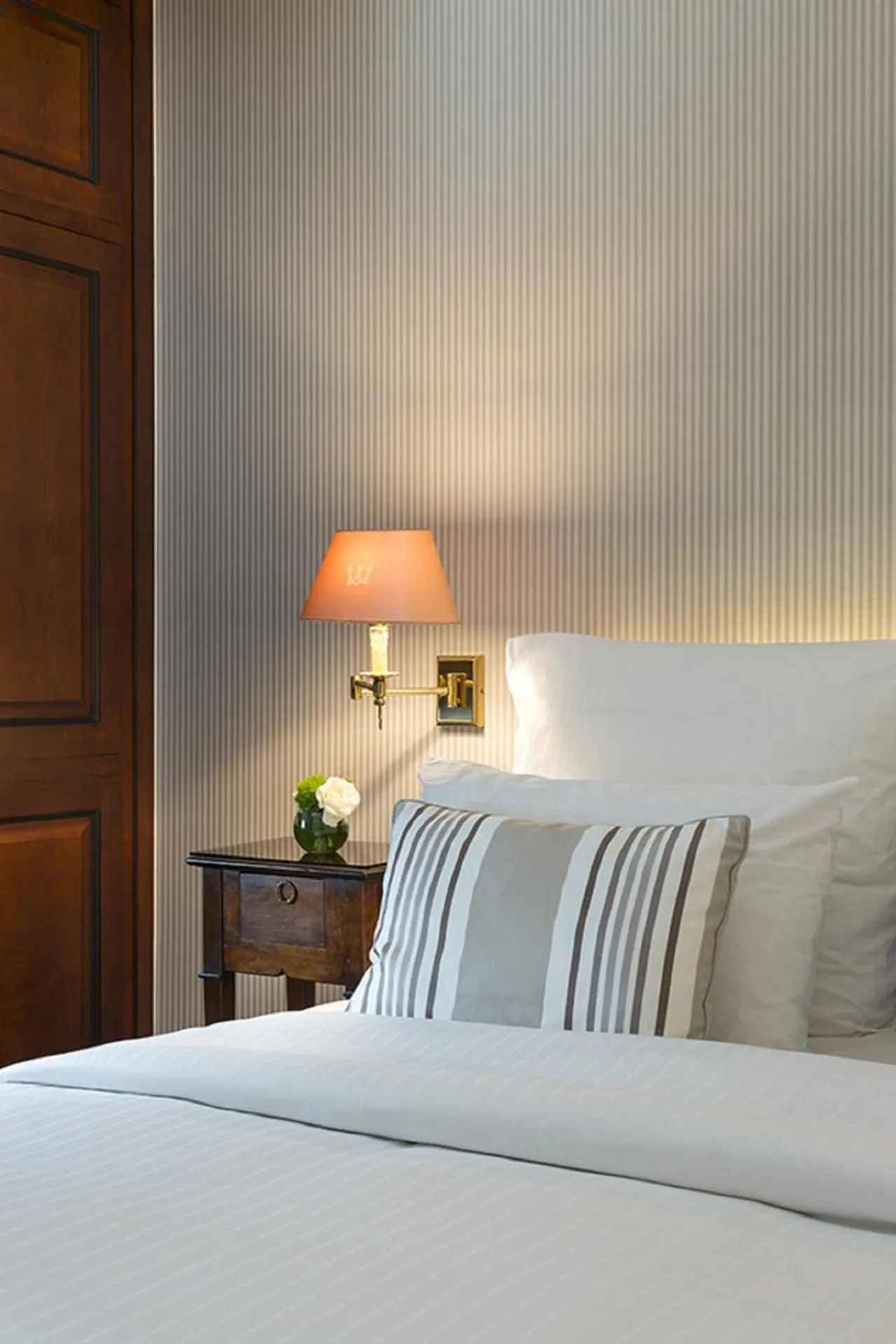 Bed in Warwick Grand-Place Brussels