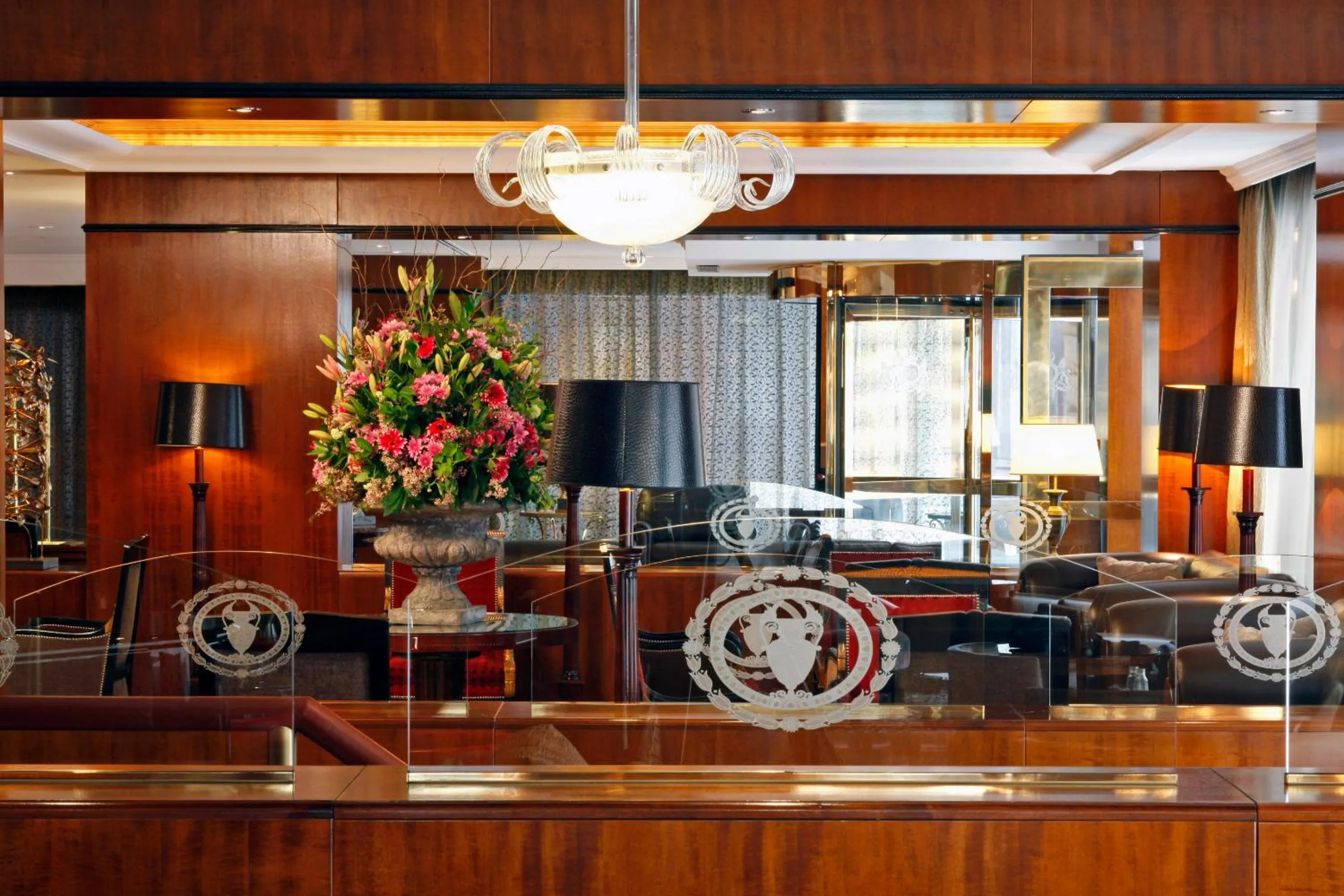 Lobby or reception in Warwick Grand-Place Brussels