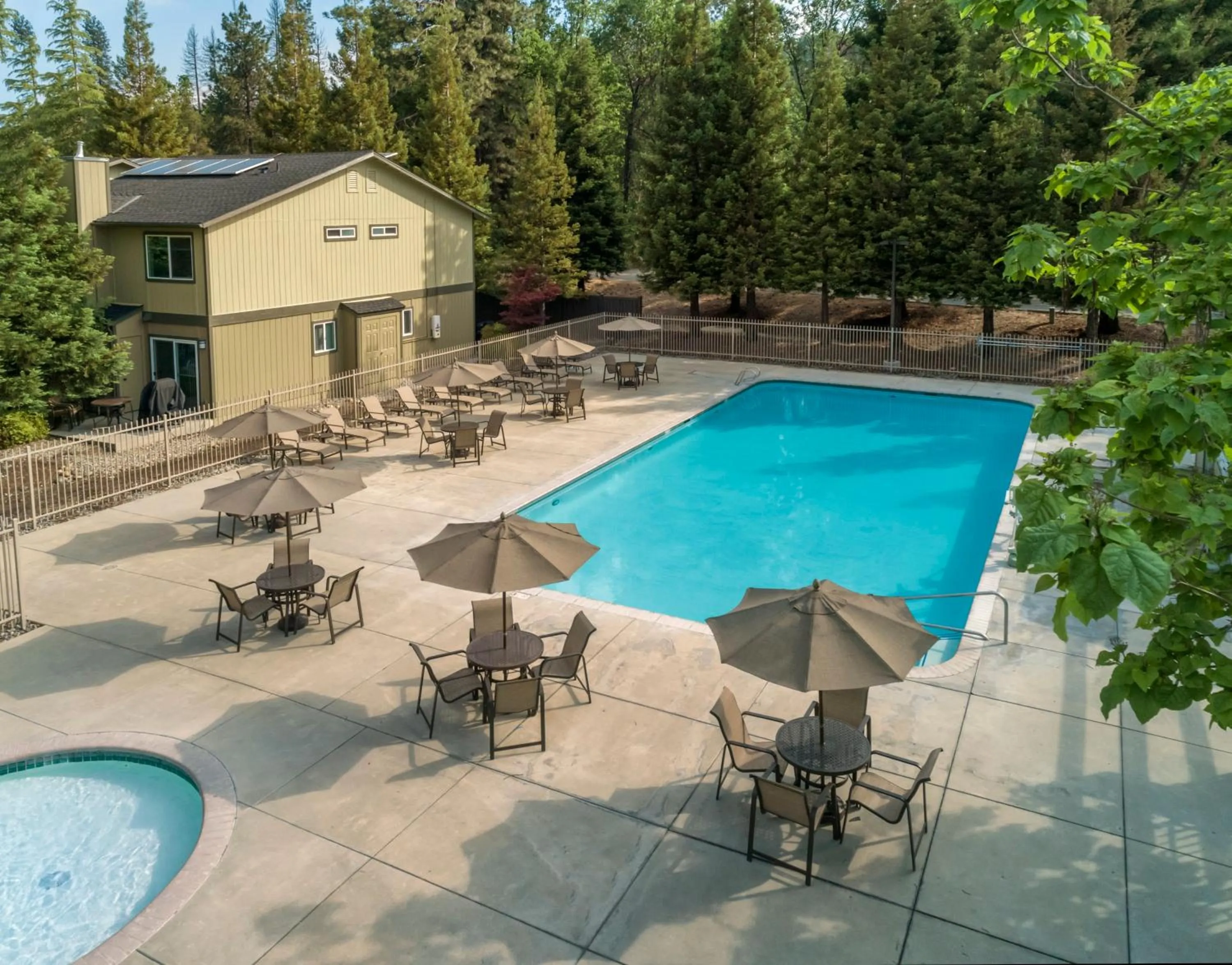 Swimming pool in WorldMark Bass Lake