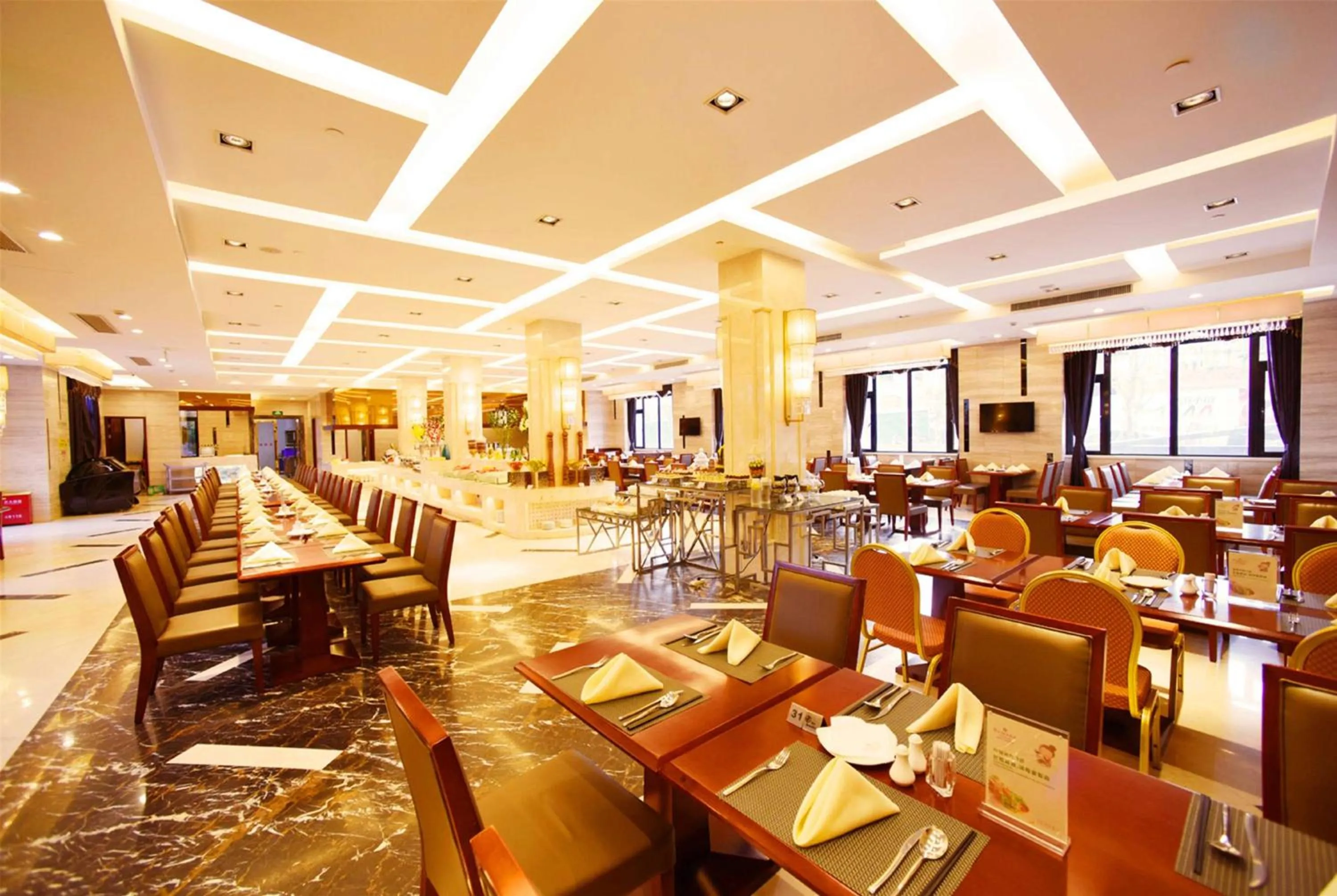 Restaurant/places to eat in Wyndham Garden Wuyishan