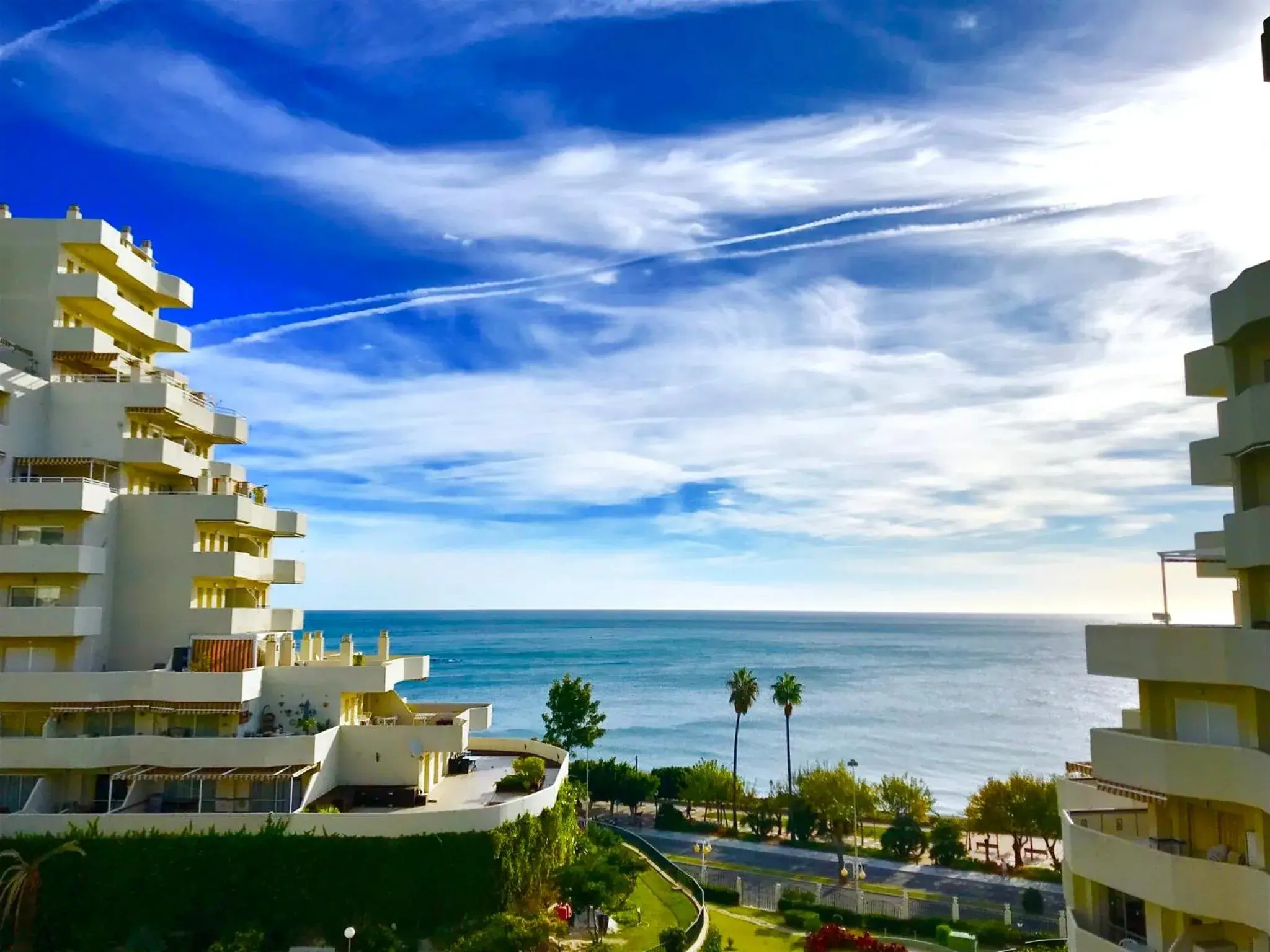 Estudios y Apartamentos Benal Beach Estudios y Apartamentos Benal Beach