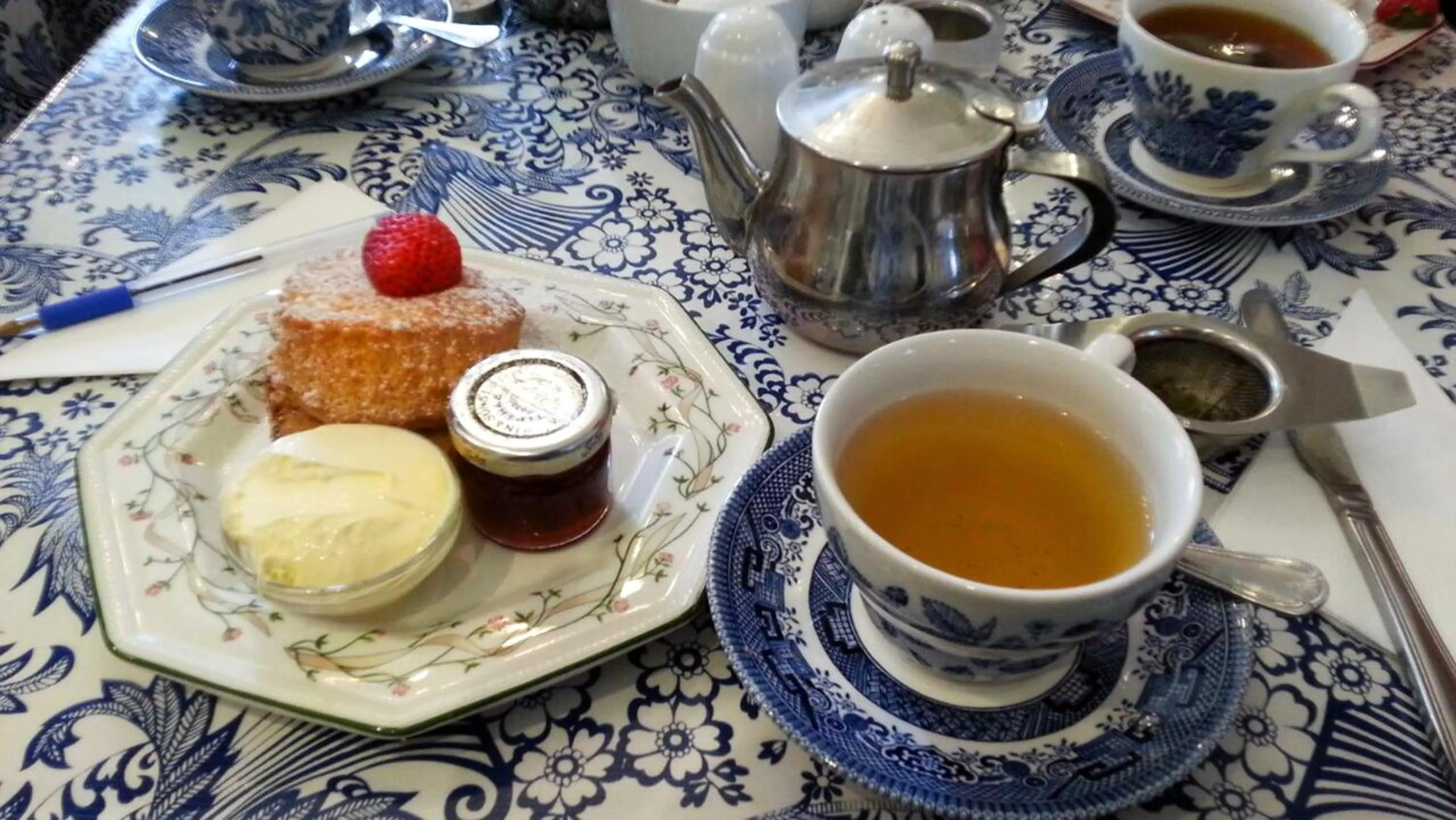 Food and drinks in Home Sorbara "Luxury Home"