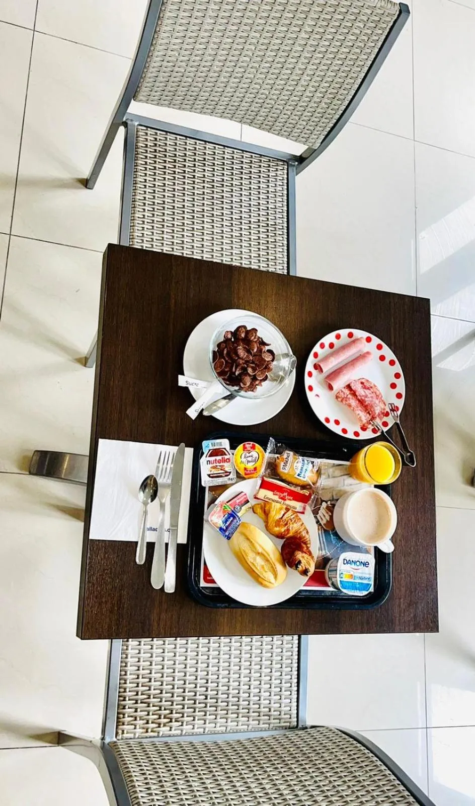 Breakfast in initial by balladins Saint-Quentin / Gauchy