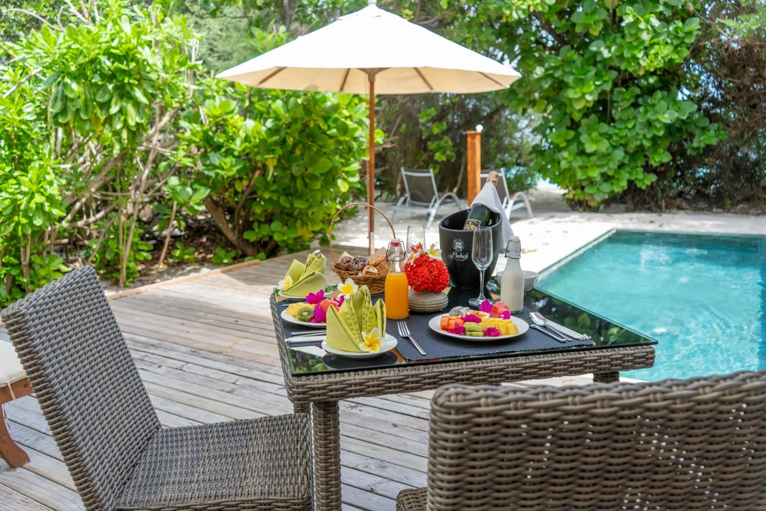 Patio in Kudafushi Resort & Spa