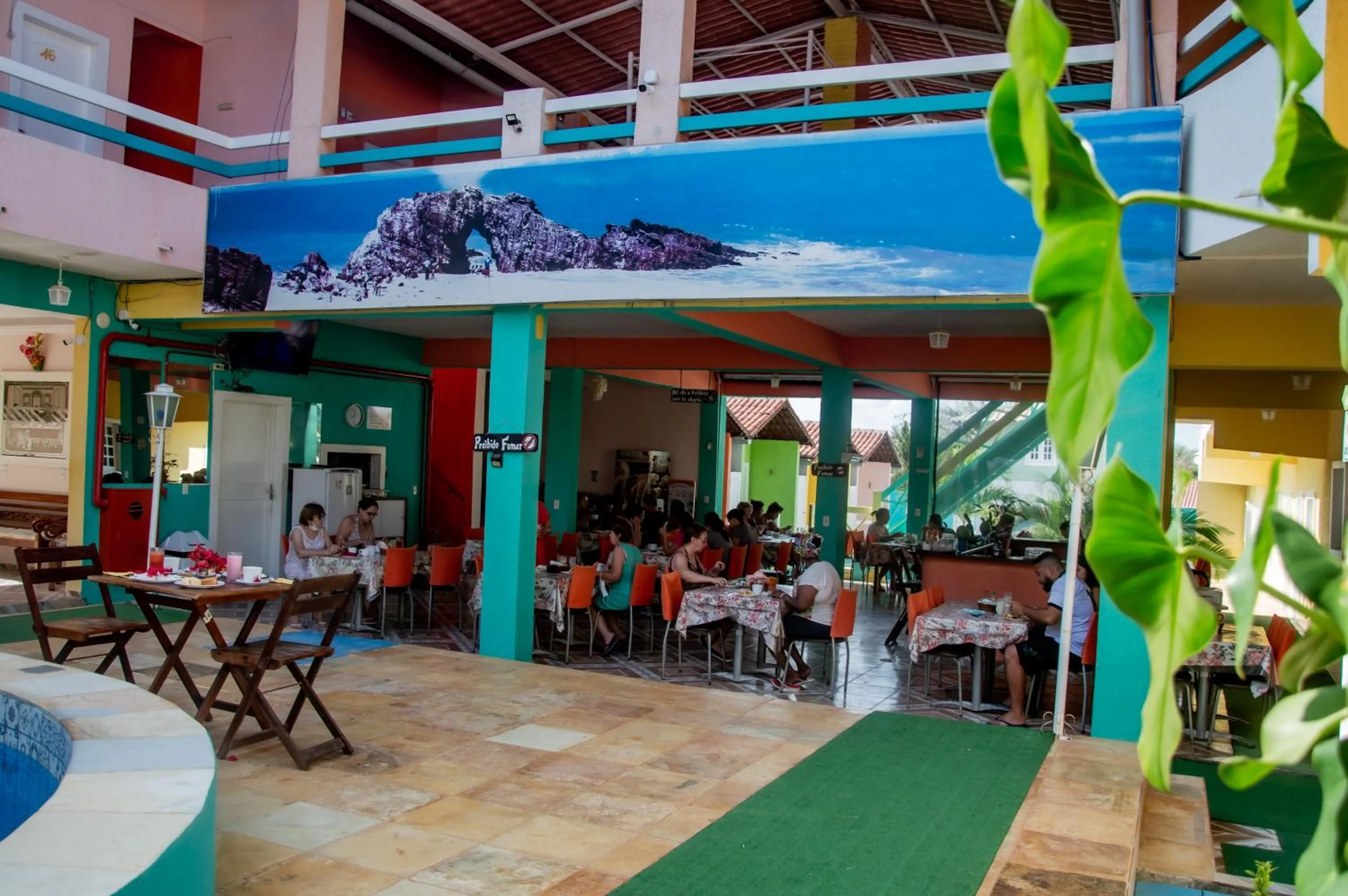 Restaurant/places to eat in Pousada Angelica