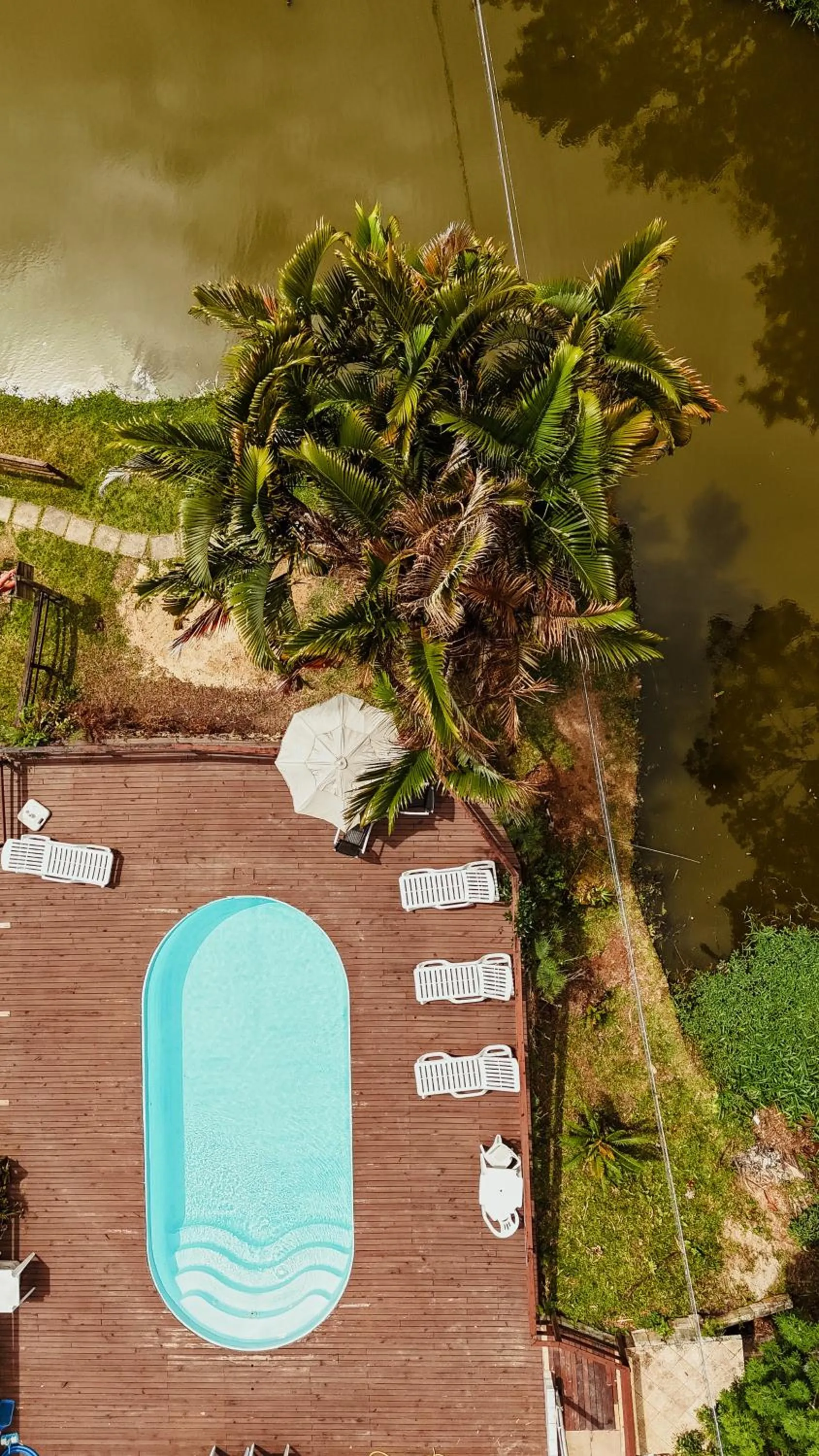 Swimming pool in Pousada Nosso Bosque